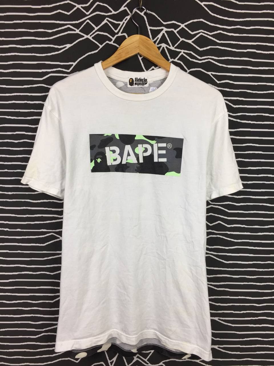 Bape A Bathing Ape World Gone Mad Camo Tee Size US M / EU 48-50 / 2 - 2 Thumbnail