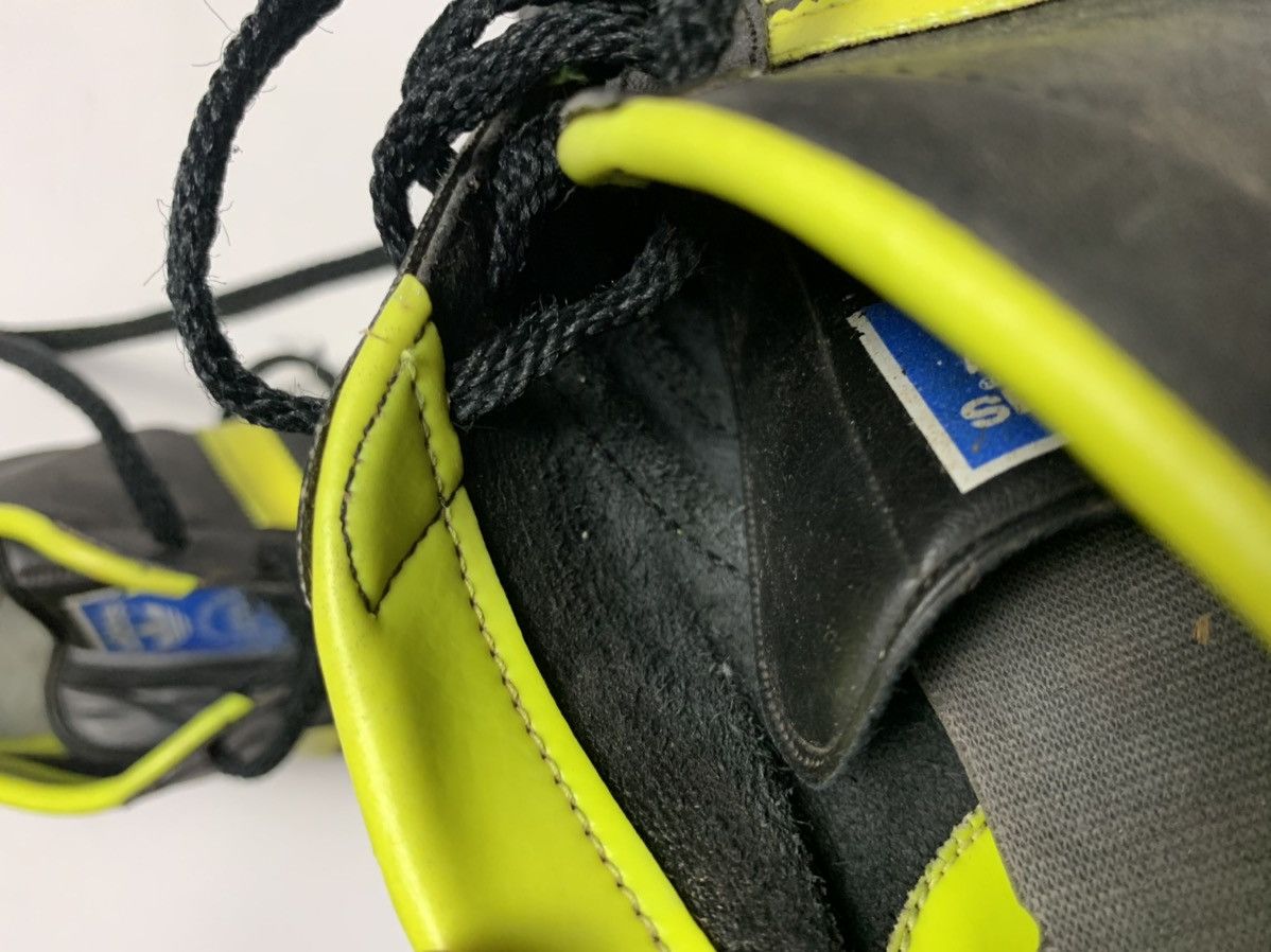 Adidas × Vintage Vintage adidas soccer boots rare retro size 7.5 Size US 7.5 / EU 40-41 - 9 Thumbnail