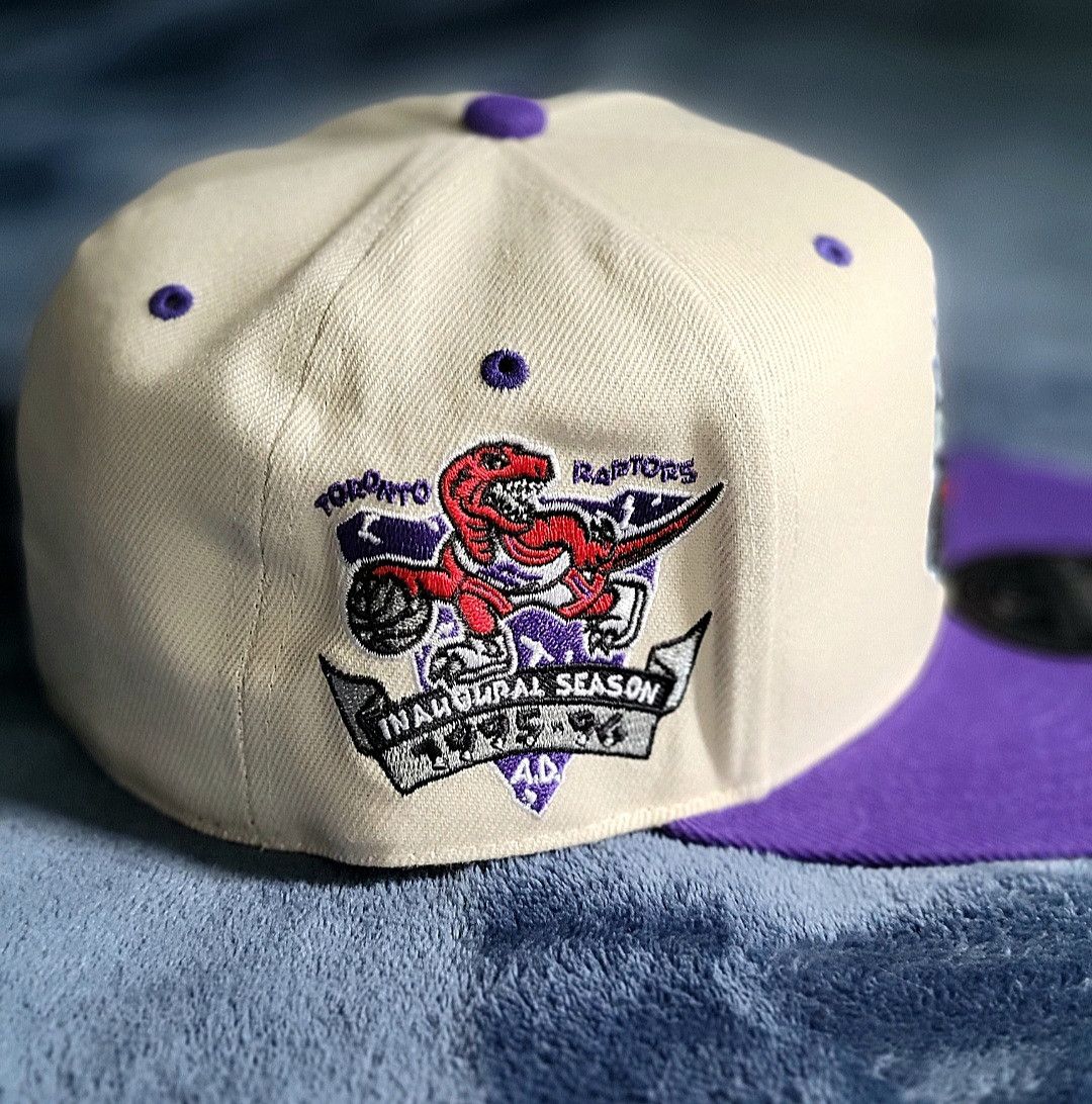 Mitchell & Ness Toronto Raptors - Size 3/8 Size ONE SIZE - 2 Thumbnail