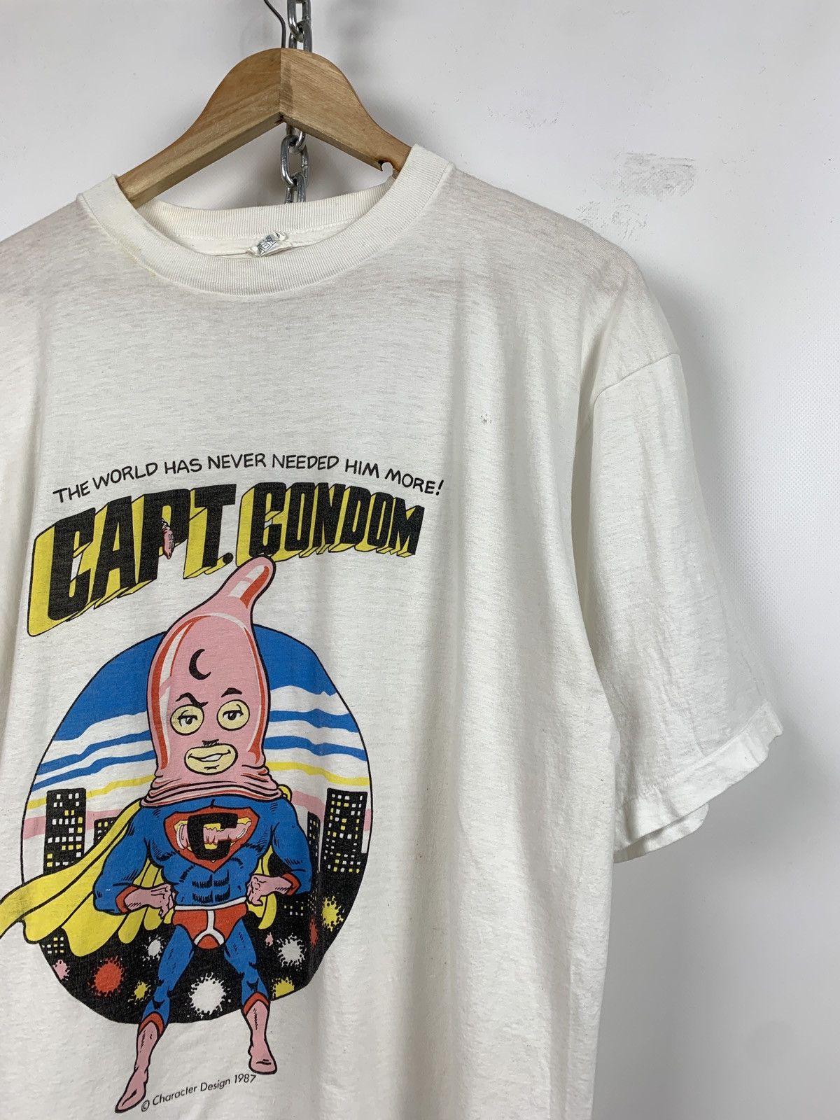 Vintage 1987 Vintage Capt. Condom Single Stitch T-Shirt Size US L / EU 52-54 / 3 - 3 Thumbnail