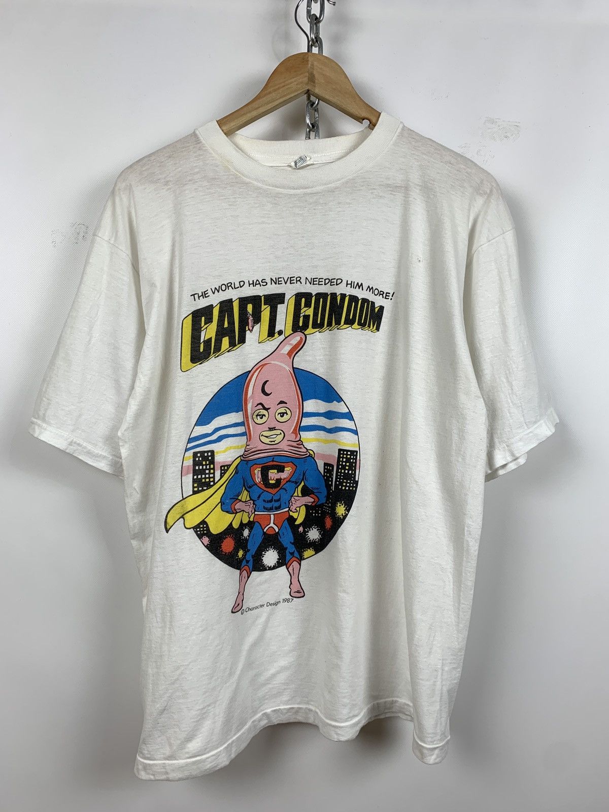 Vintage 1987 Vintage Capt. Condom Single Stitch T-Shirt Size US L / EU 52-54 / 3 - 1 Thumbnail