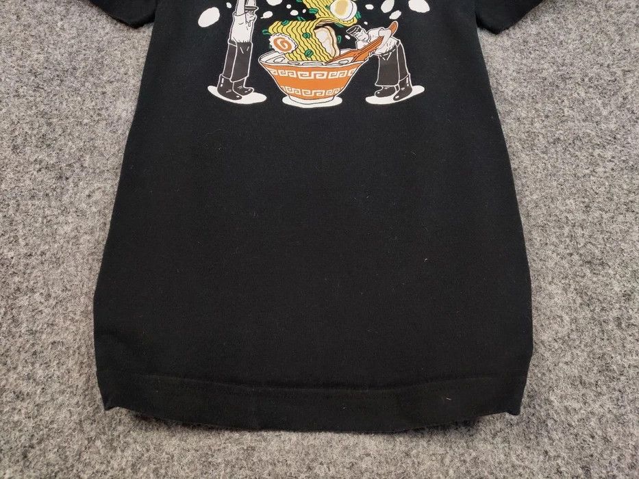 Japanese Brand Uniqlo x Nippon Omiyage Black Logo Round Neck T shirt Tee Size US S / EU 44-46 / 1 - 4 Thumbnail