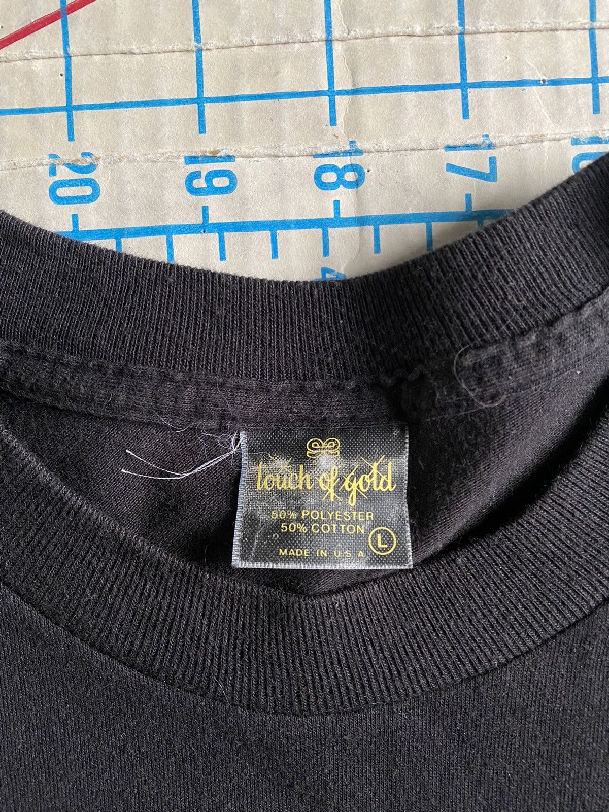 Vintage Vintage 80’s Cats Black Graphic Tee With Eyes on Back Size US L / EU 52-54 / 3 - 9 Thumbnail