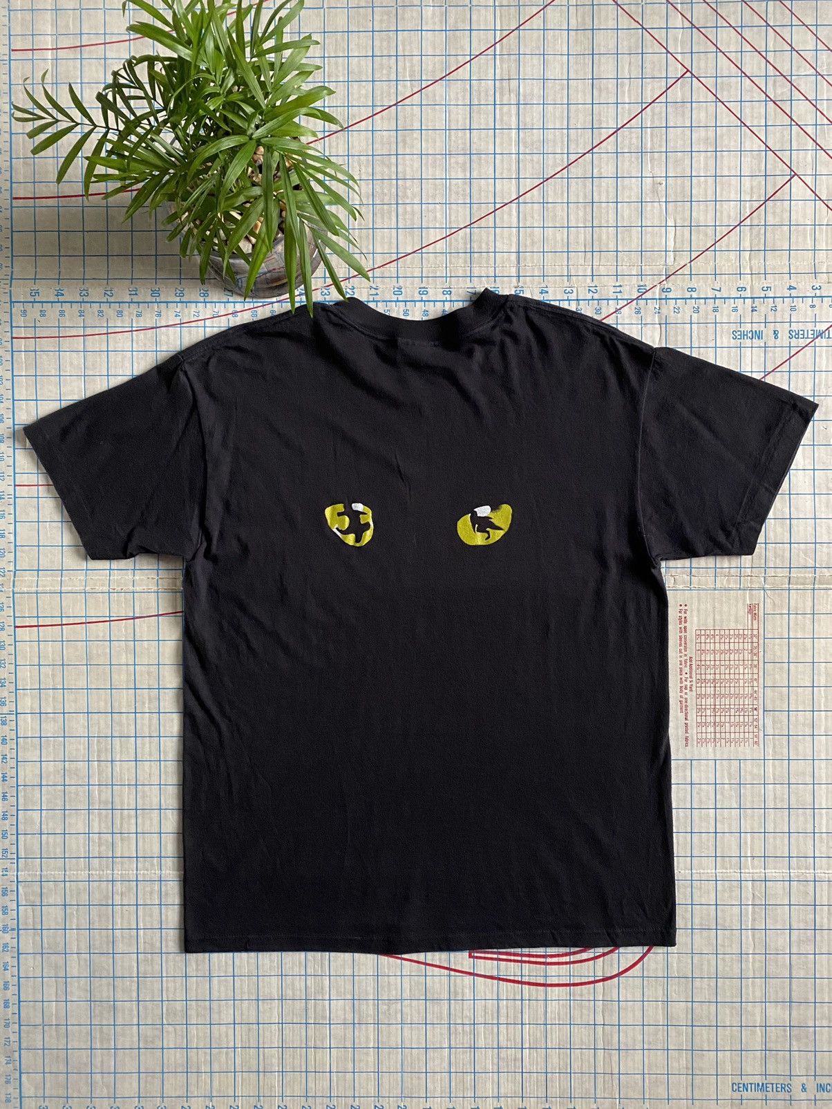 Vintage Vintage 80’s Cats Black Graphic Tee With Eyes on Back Size US L / EU 52-54 / 3 - 3 Thumbnail