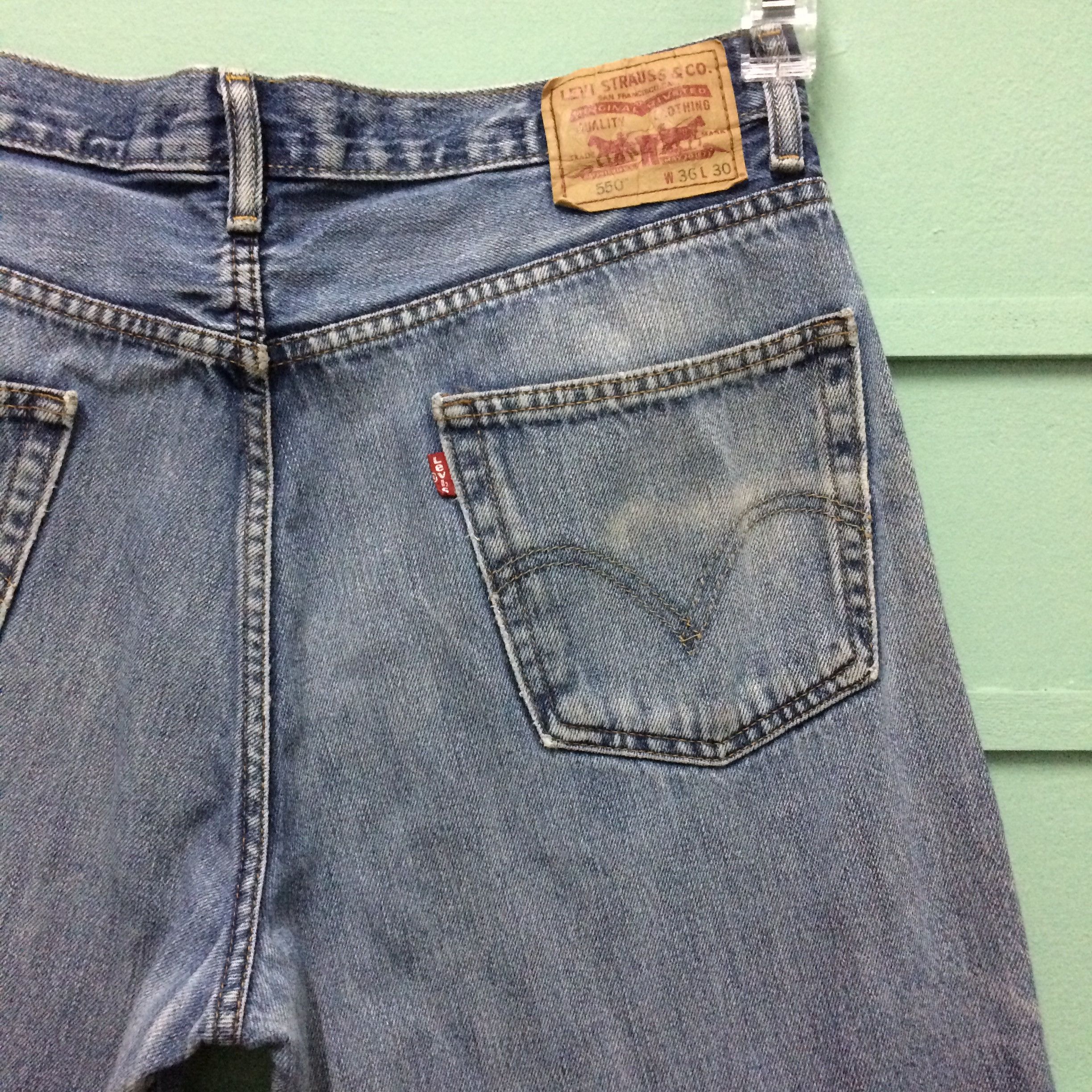 Levi's Vintage Distressed Levis 550 Dirty Jeans #B-158 Size US 35 - 8 Thumbnail