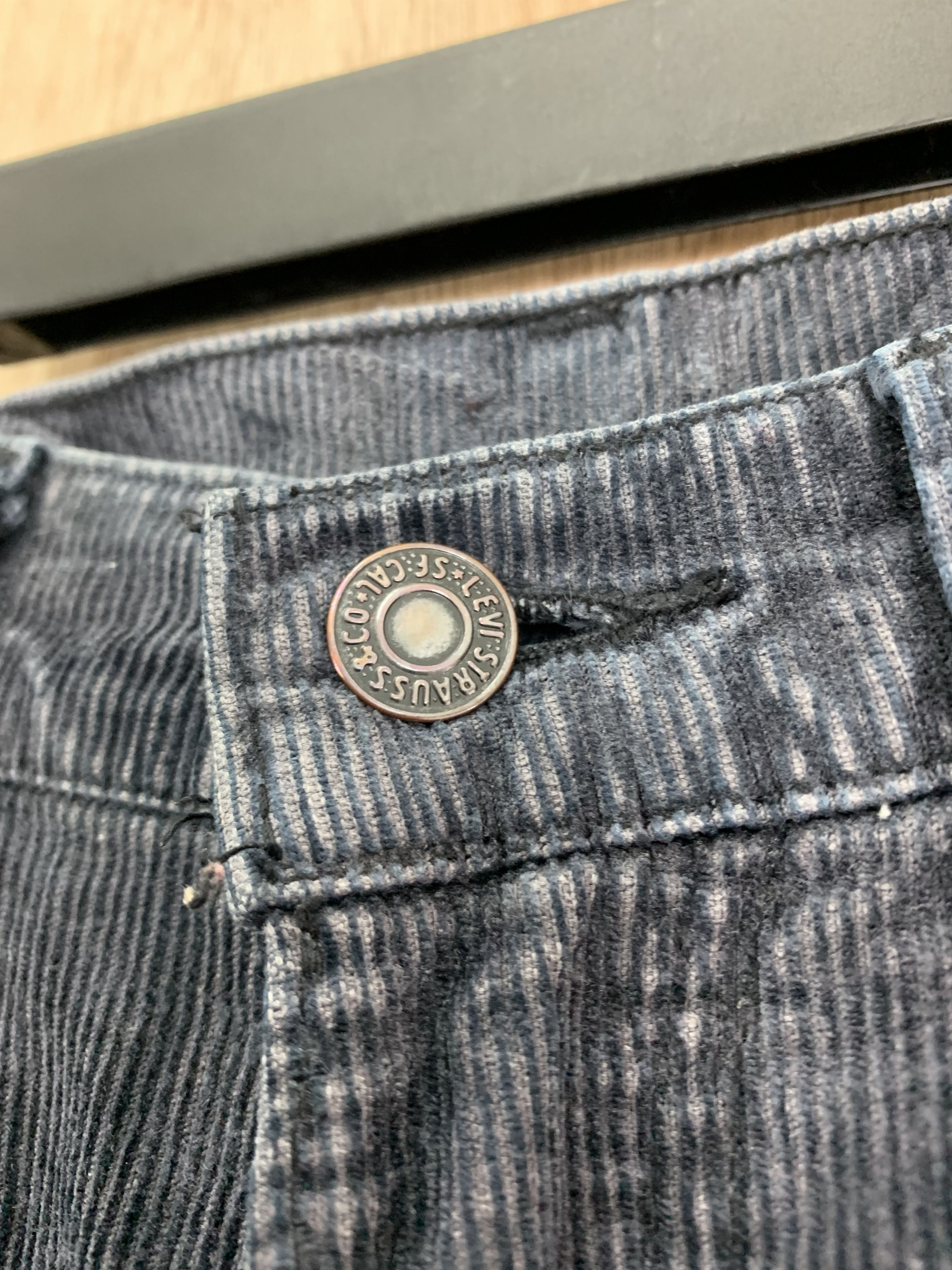 Levi's Conduroy Levis Straight Cut Pants Black Vintage Streetwear Size US 29 - 4 Thumbnail