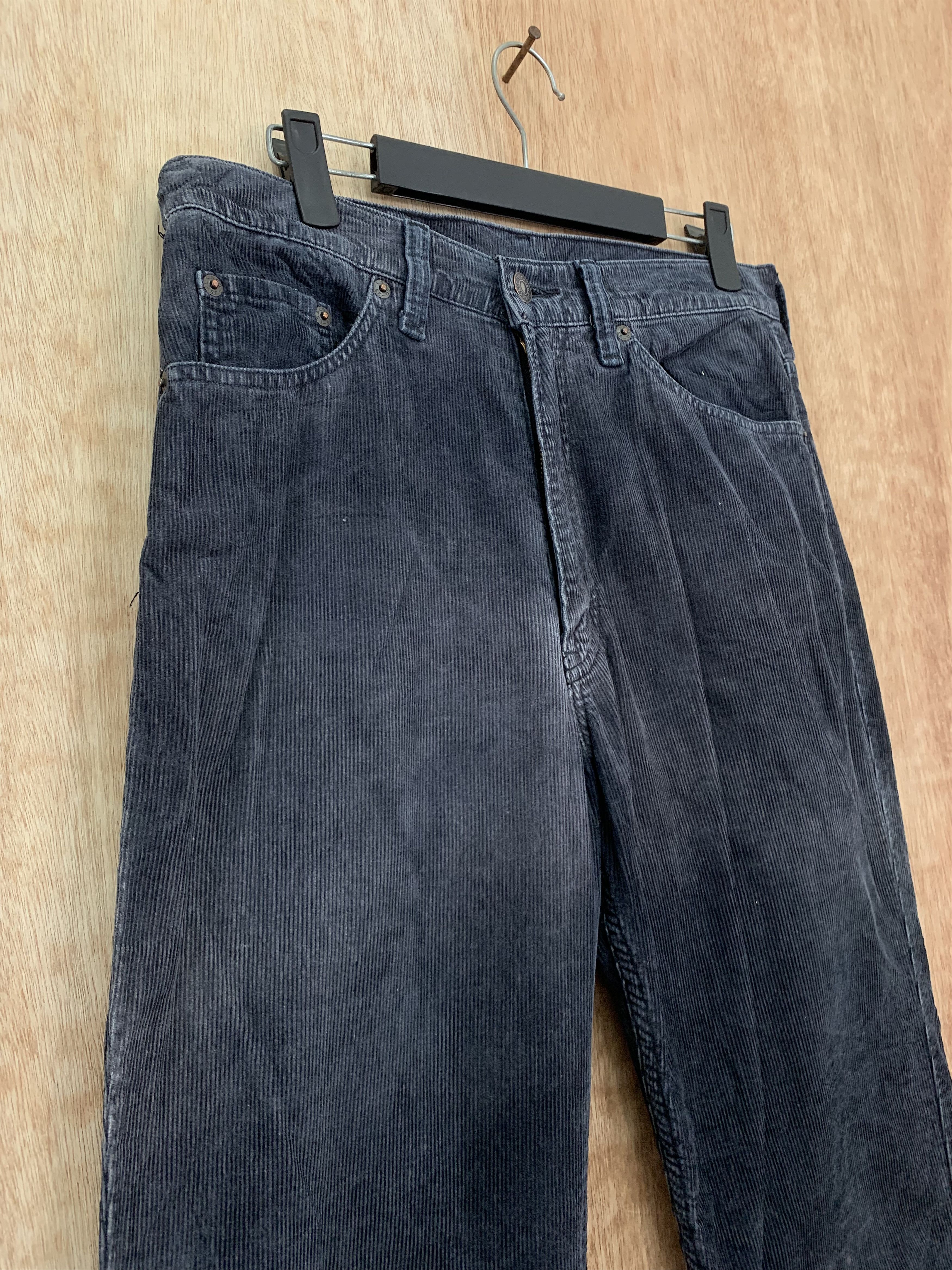 Levi's Conduroy Levis Straight Cut Pants Black Vintage Streetwear Size US 29 - 5 Thumbnail