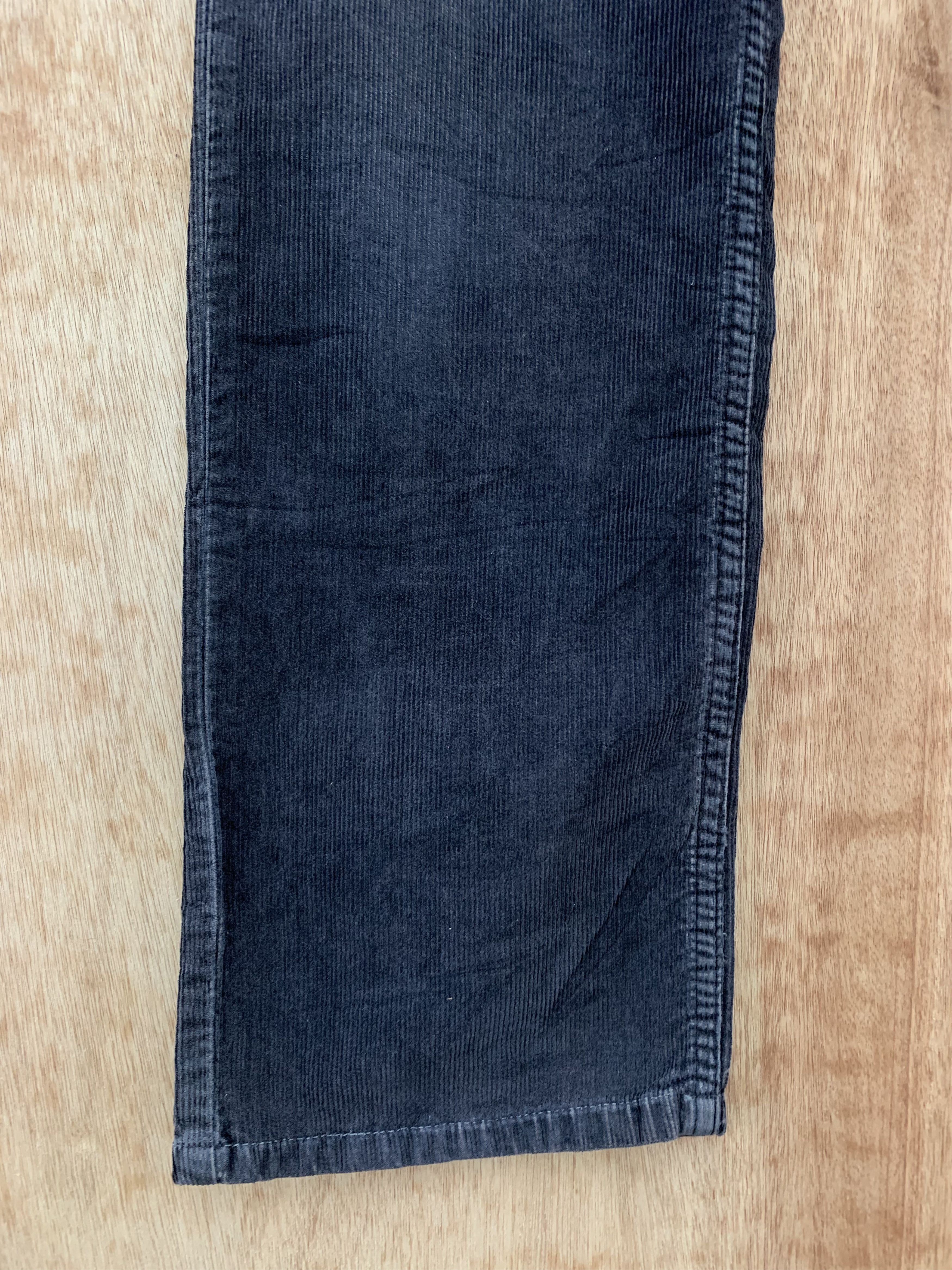 Levi's Conduroy Levis Straight Cut Pants Black Vintage Streetwear Size US 29 - 6 Thumbnail
