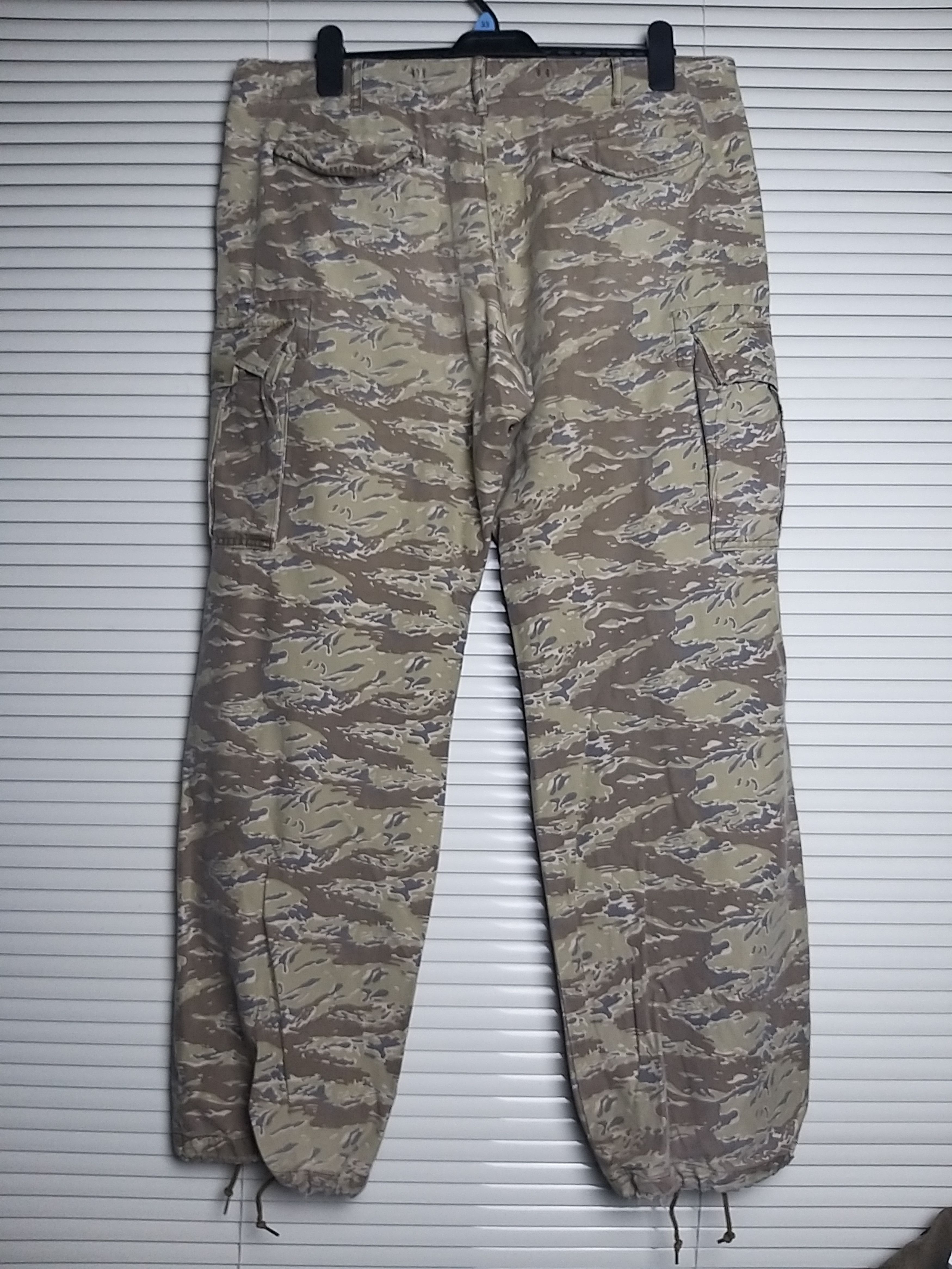 Japanese Brand UNIQLO TIGER STRIPE CAMO MILITARY ARMY CARGO PANT Size US 39 - 2 Thumbnail