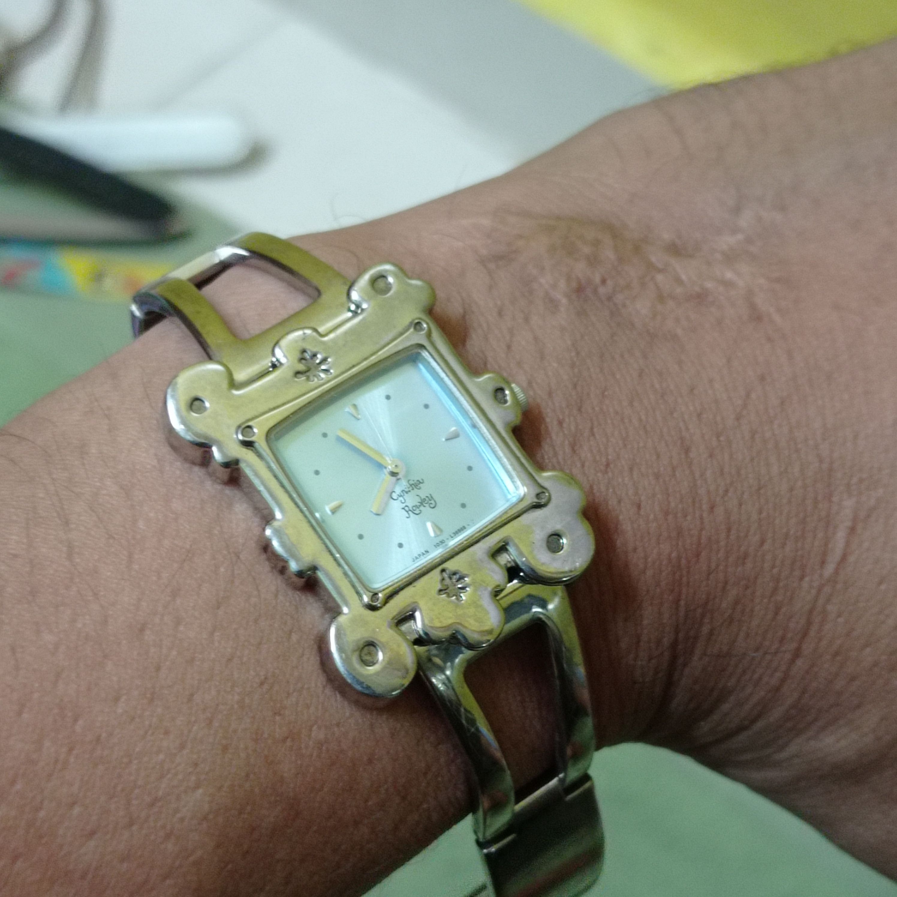 Cynthia Rowley × Japanese Brand Vintage CYNTHIA ROWLEY (1030-L17751 YO) JAPAN LADIES WATCH Size ONE SIZE - 2 Thumbnail
