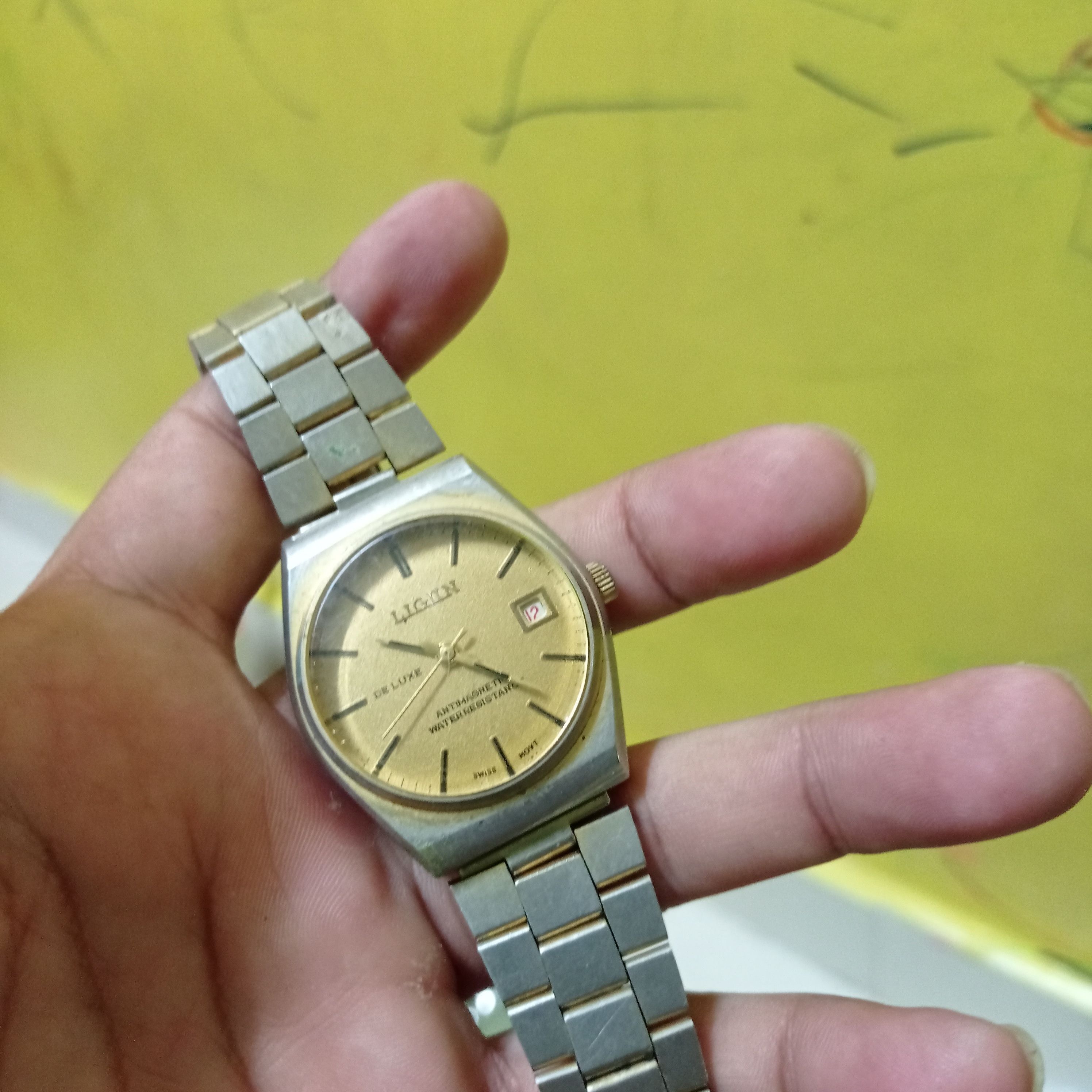 Vintage Retro WATCH BRAND LIGUN DELUXE ANTI-MAGNETIC ENGINE Size ONE SIZE - 1 Thumbnail