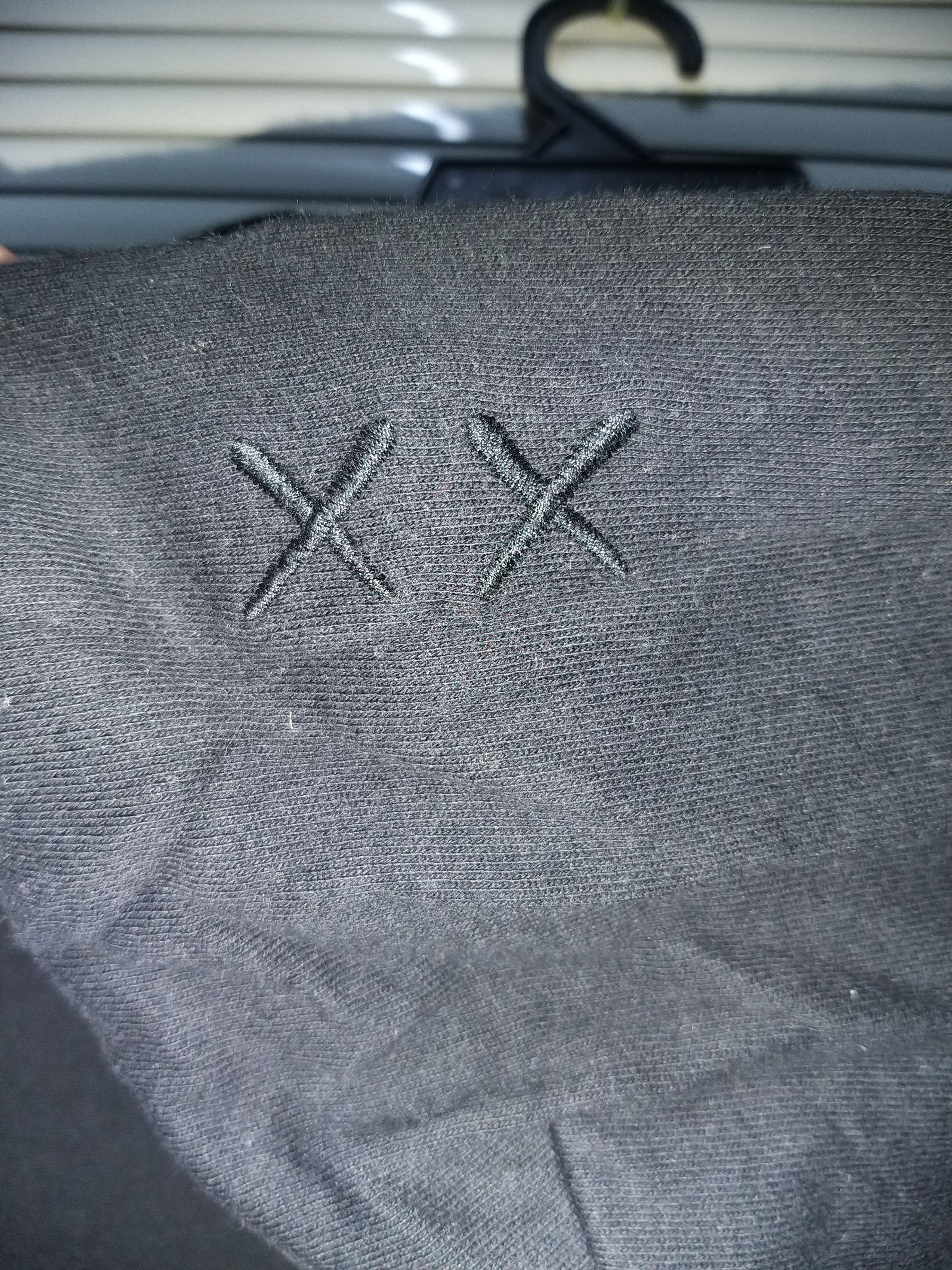 Kaws × Uniqlo KAWS x UNIQLO x SESAME STREET PULLOVER HOODIES. Size US M / EU 48-50 / 2 - 4 Thumbnail