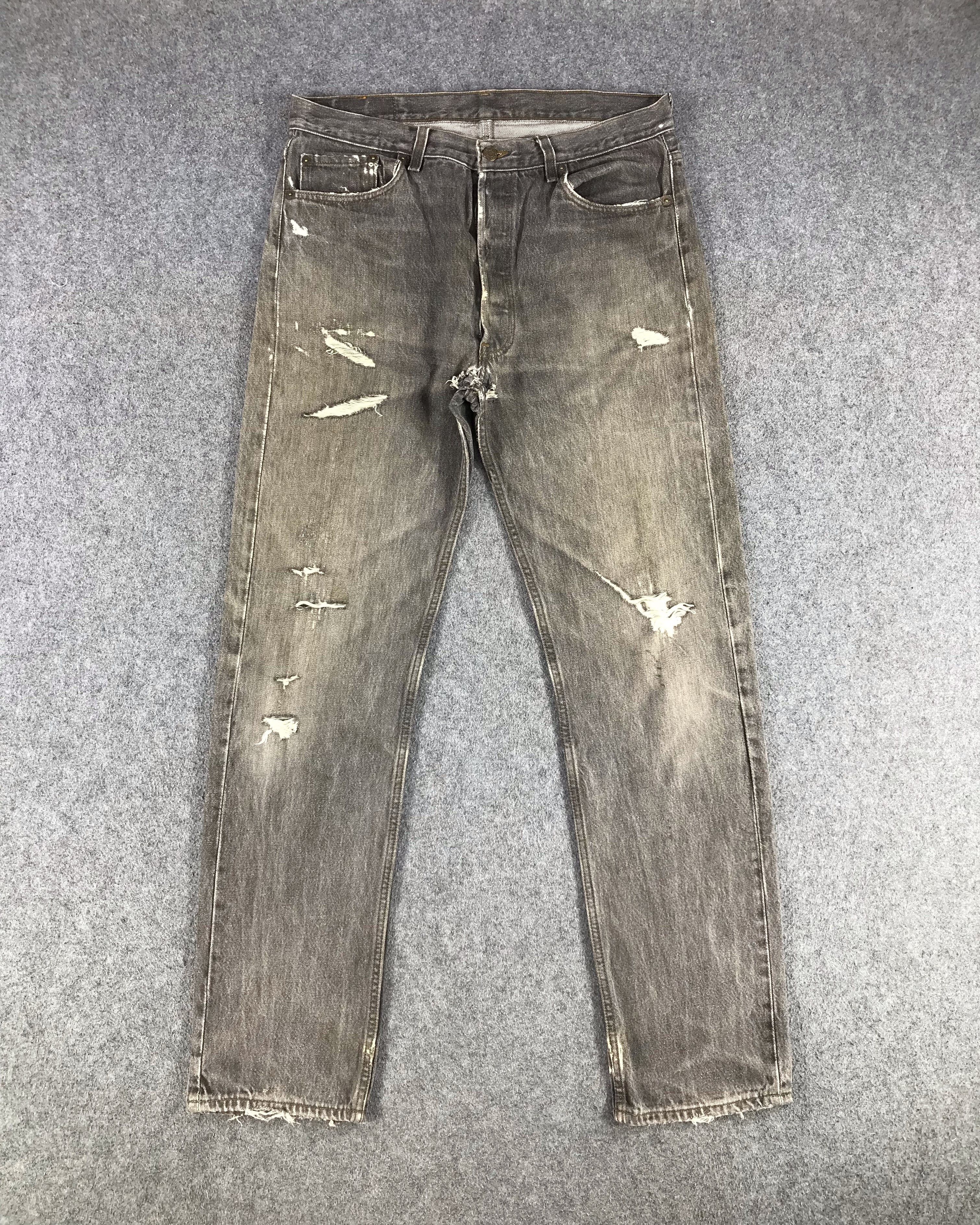90s Vintage Ripped Levis 501 Faded Black Jeans-J1651