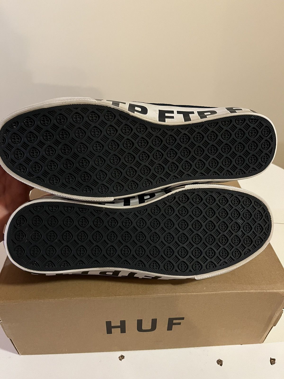 Fuck The Population × Huf Huf x FTP Hupper 2 Lo Size US 9.5 / EU 42-43 - 6 Thumbnail