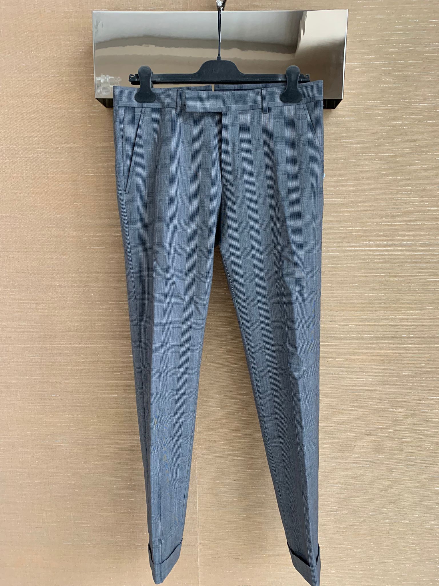 Tom Ford Formal Trousers in Grey Size US 32 / EU 48 - 1 Thumbnail
