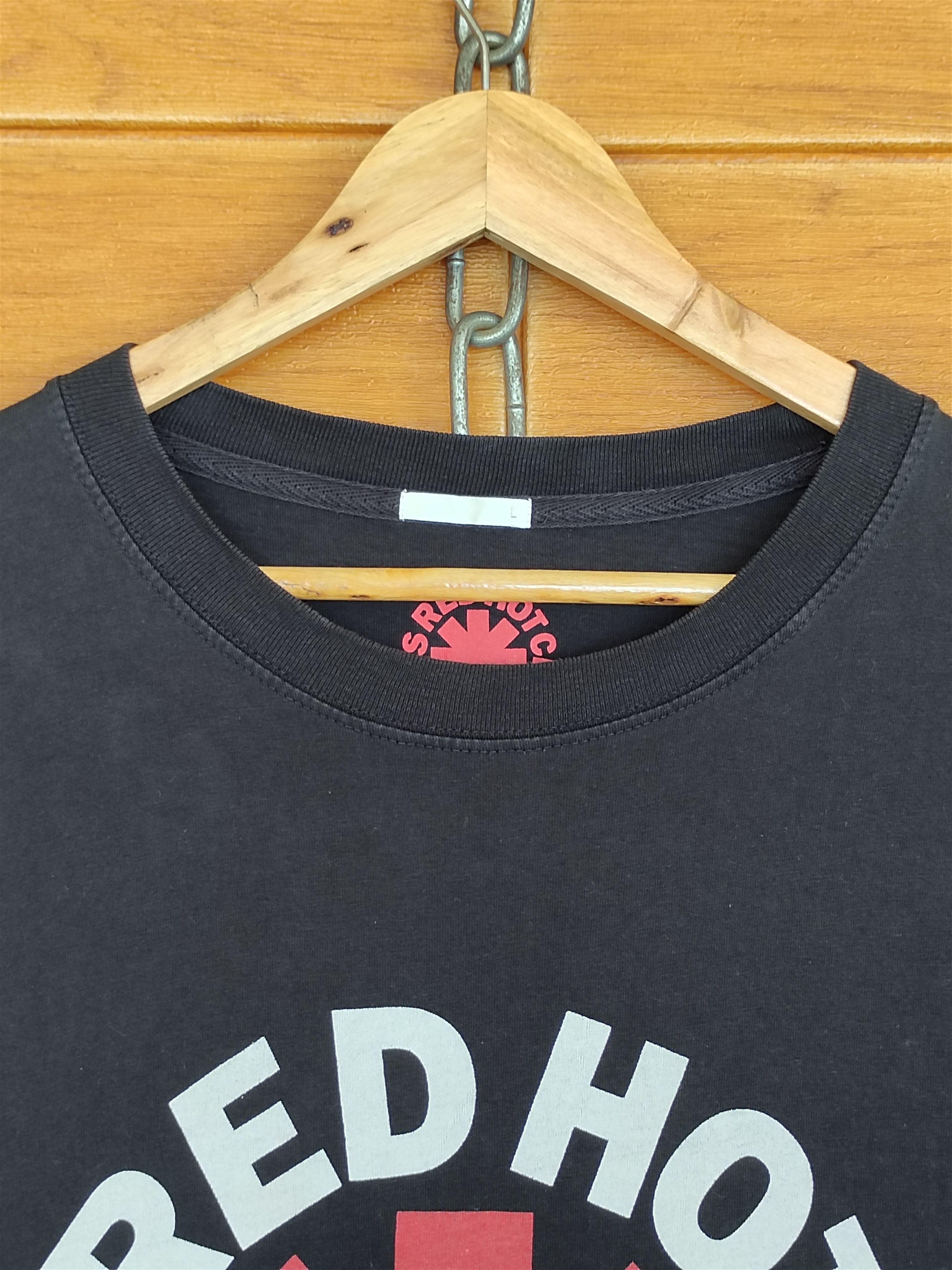 Band Tees Red Hot Chili Peppers Band T-Shirt Size US L / EU 52-54 / 3 - 3 Thumbnail