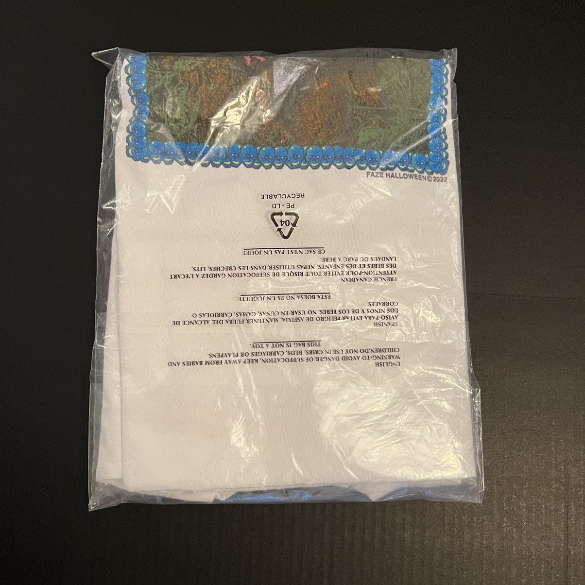FaZe Faze Clan Zombies Alive In The Grave T-Shirt - White LG Size US L / EU 52-54 / 3 - 4 Thumbnail