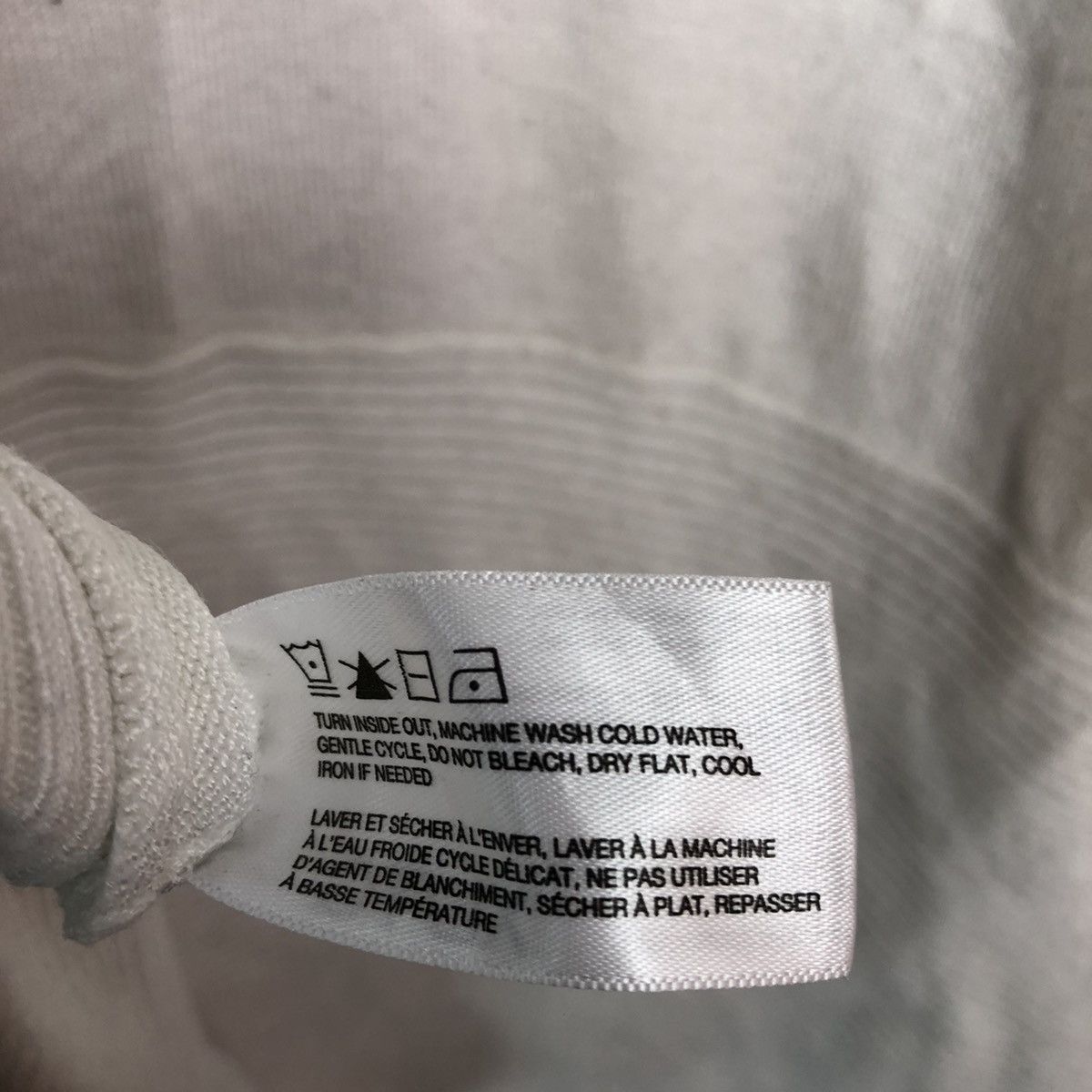 Japanese Brand Alfred Sung White Long Cardigan knitwear #6110 Size US XL / EU 56 / 4 - 11 Thumbnail