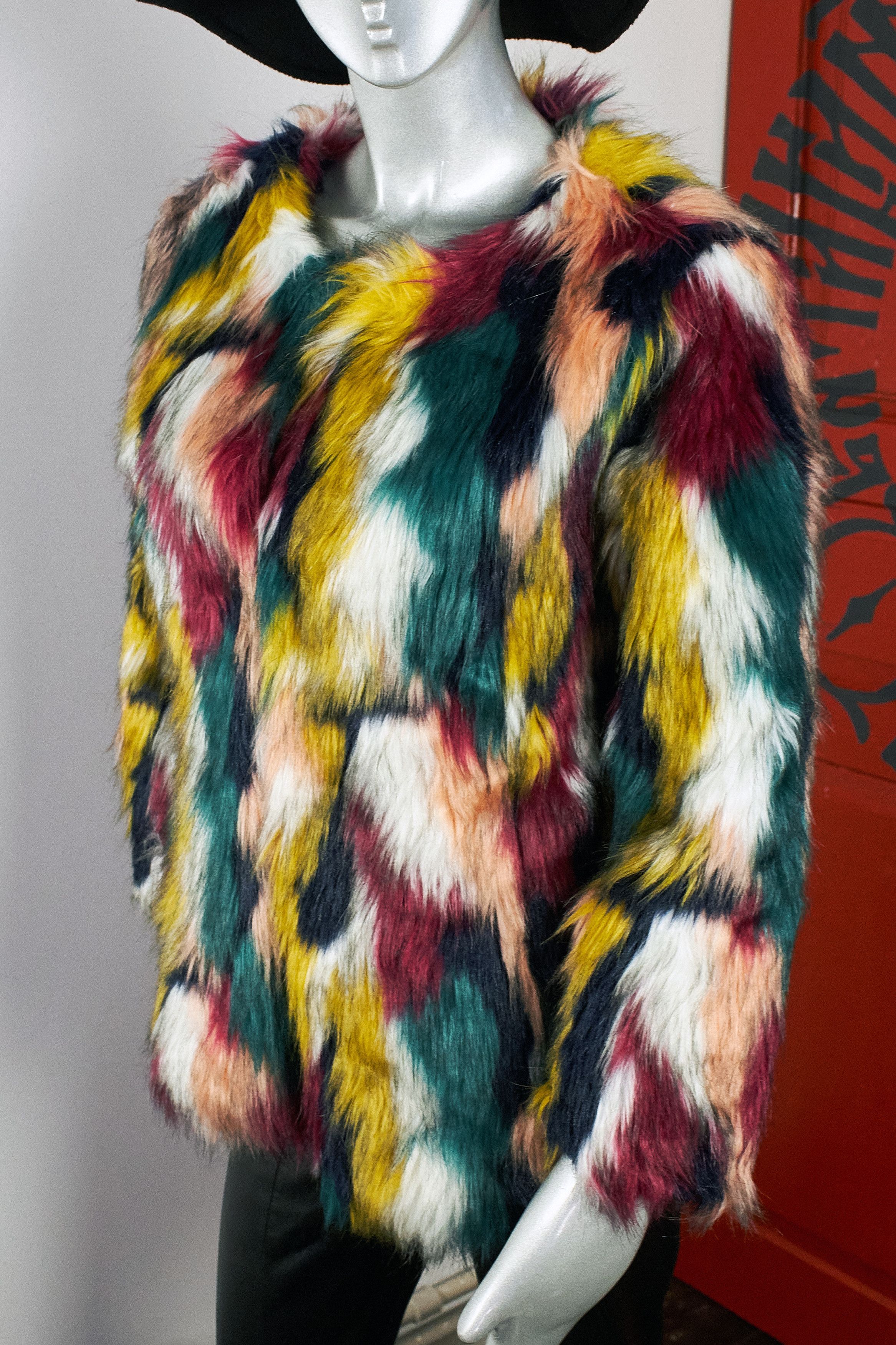 Shein Women's Y2K multicolored Shein rainbow fur coat Size XS / US 0-2 / IT 36-38 - 4 Thumbnail