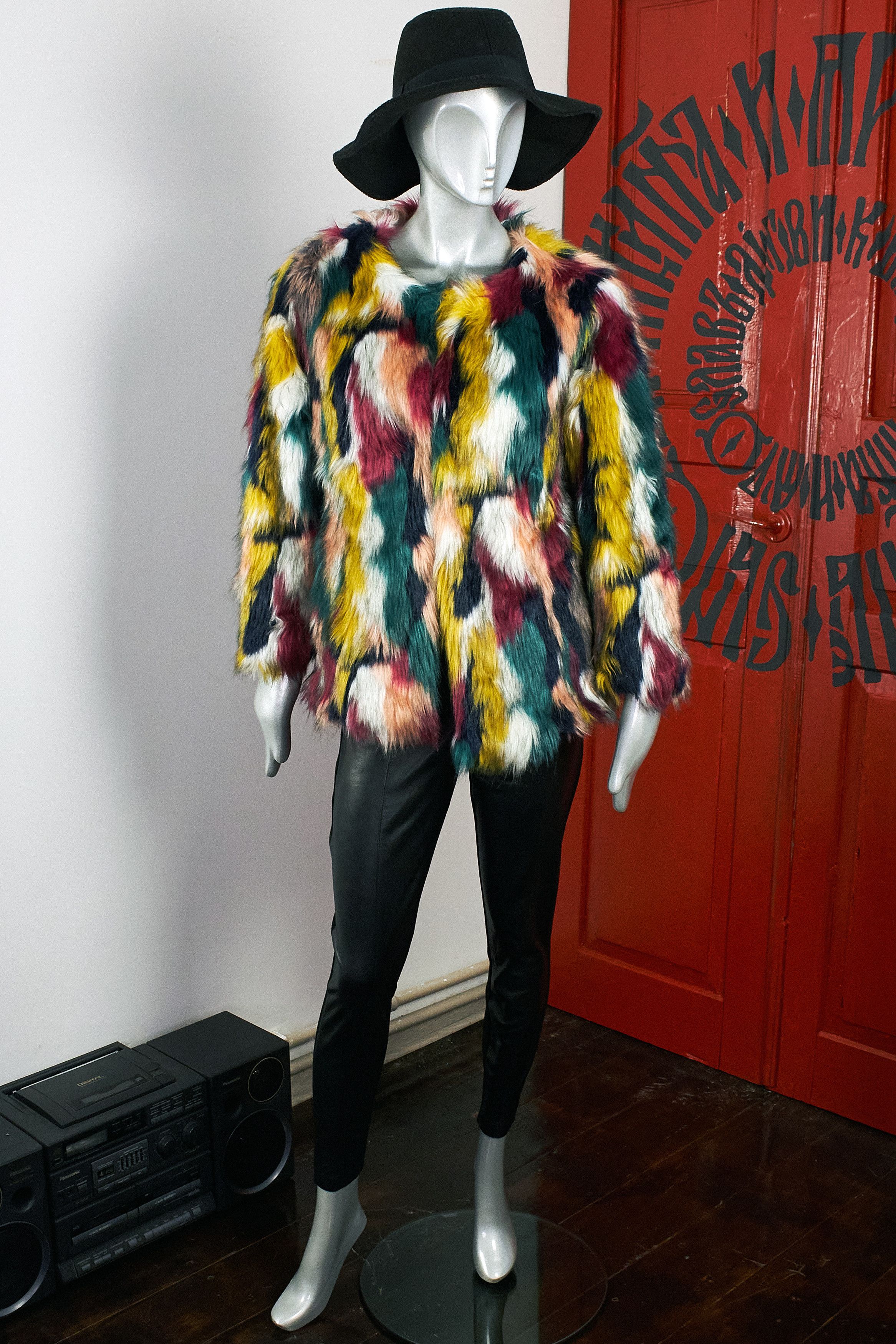 Shein Women's Y2K multicolored Shein rainbow fur coat Size XS / US 0-2 / IT 36-38 - 3 Thumbnail