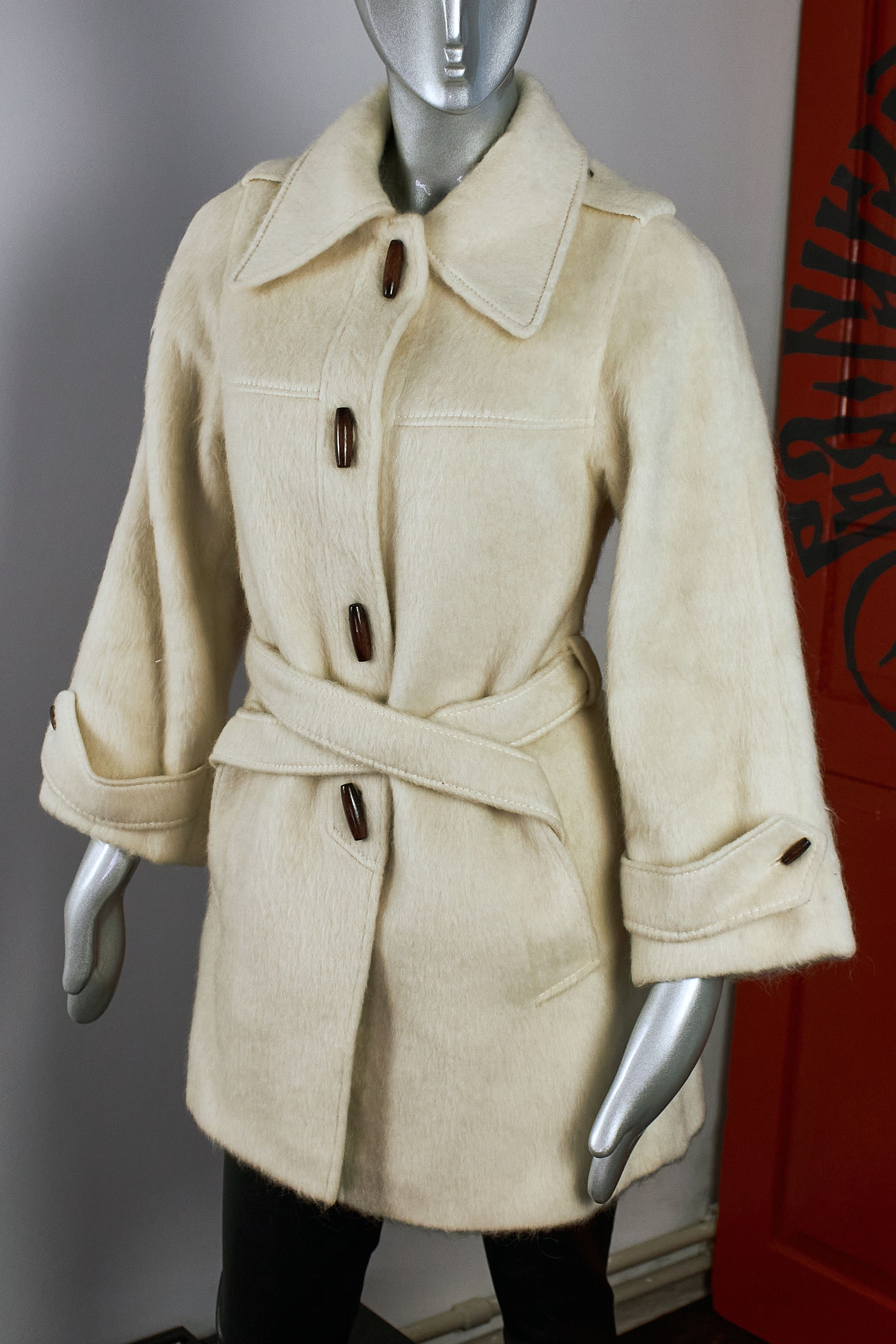 Other White alpaca woolen women's coat made of llama wool Size XS / US 0-2 / IT 36-38 - 5 Thumbnail