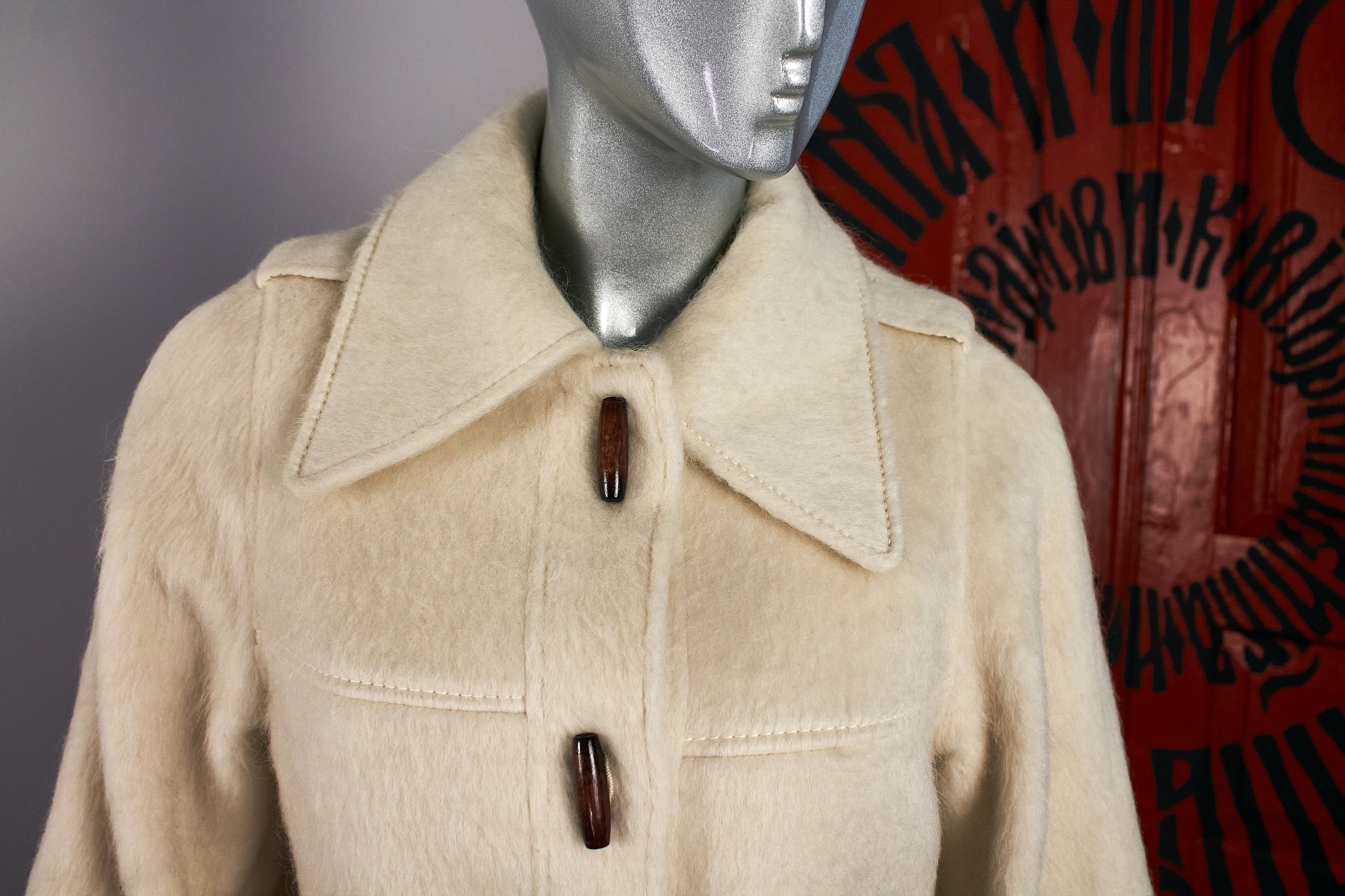 Other White alpaca woolen women's coat made of llama wool Size XS / US 0-2 / IT 36-38 - 8 Thumbnail