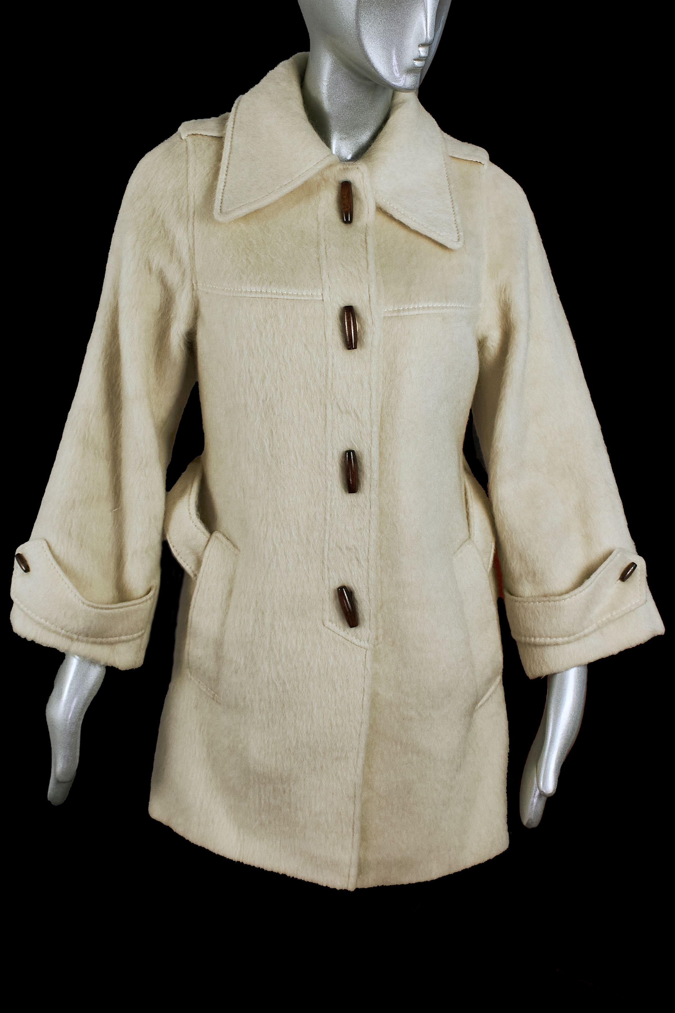 Other White alpaca woolen women's coat made of llama wool Size XS / US 0-2 / IT 36-38 - 2 Thumbnail