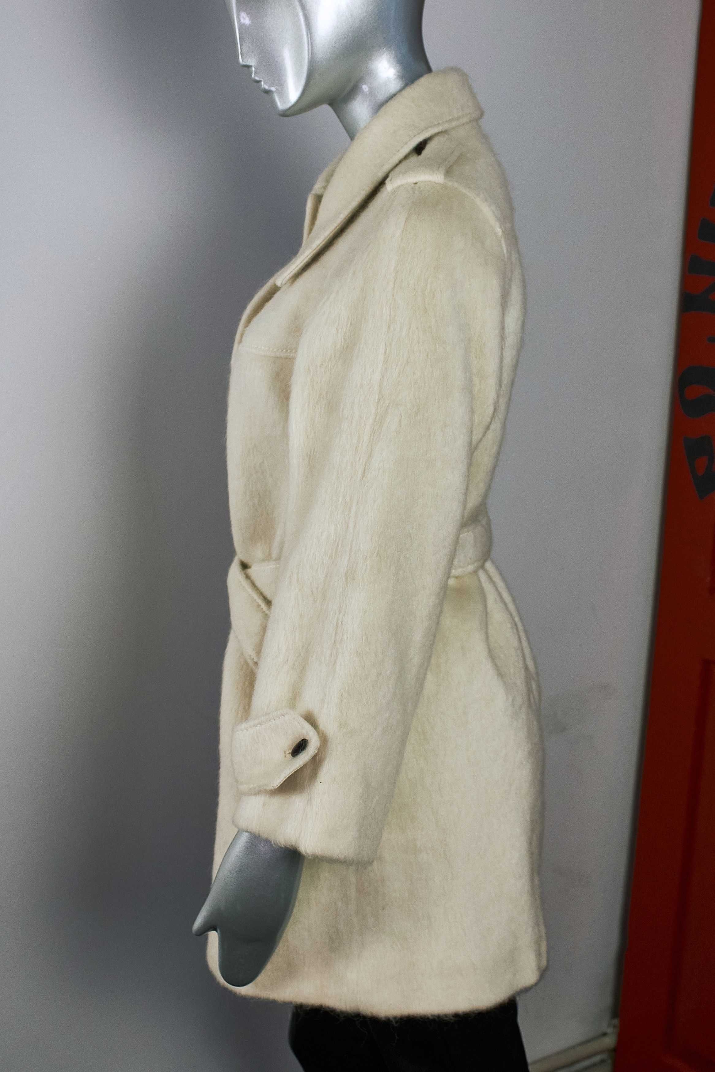 Other White alpaca woolen women's coat made of llama wool Size XS / US 0-2 / IT 36-38 - 6 Thumbnail