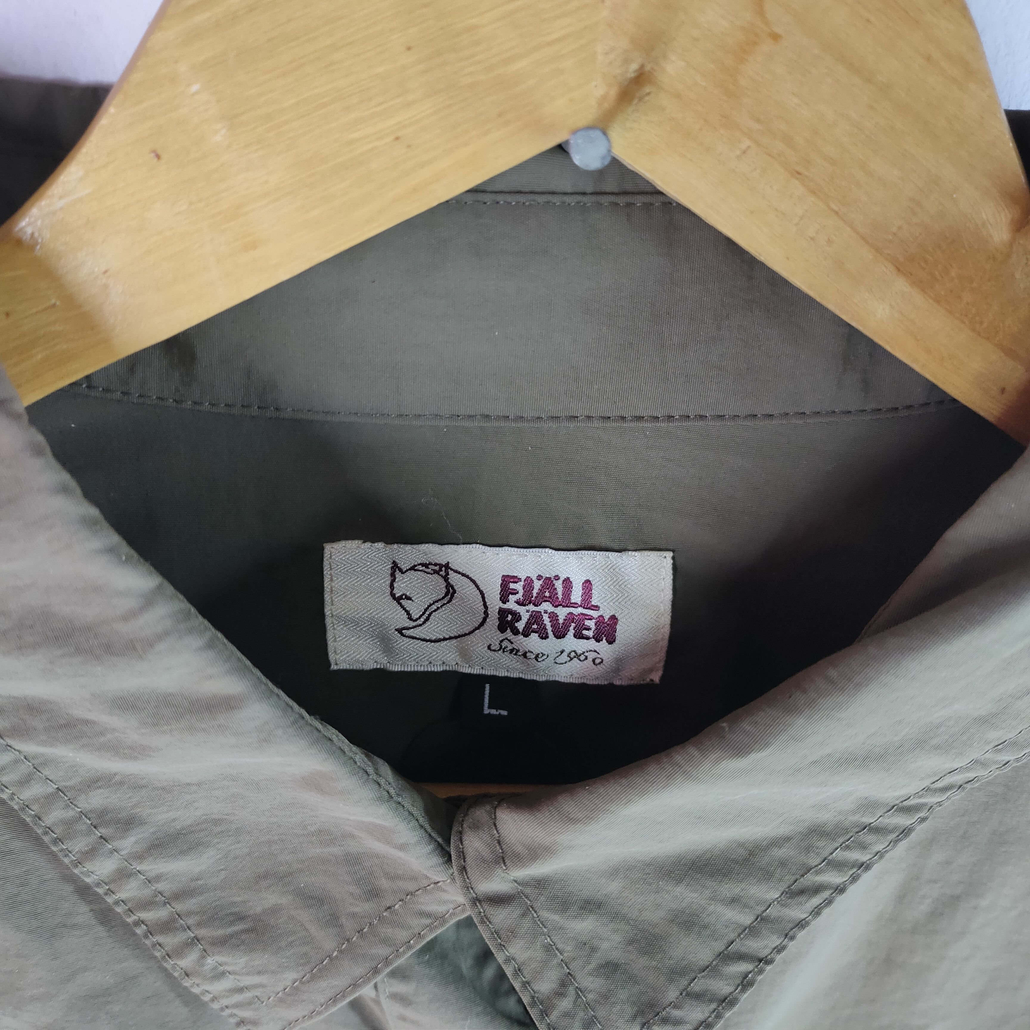 Fjallraven FJALLRAVEN Quick Dry Full Button Long Parka Jacket Size US M / EU 48-50 / 2 - 2 Thumbnail