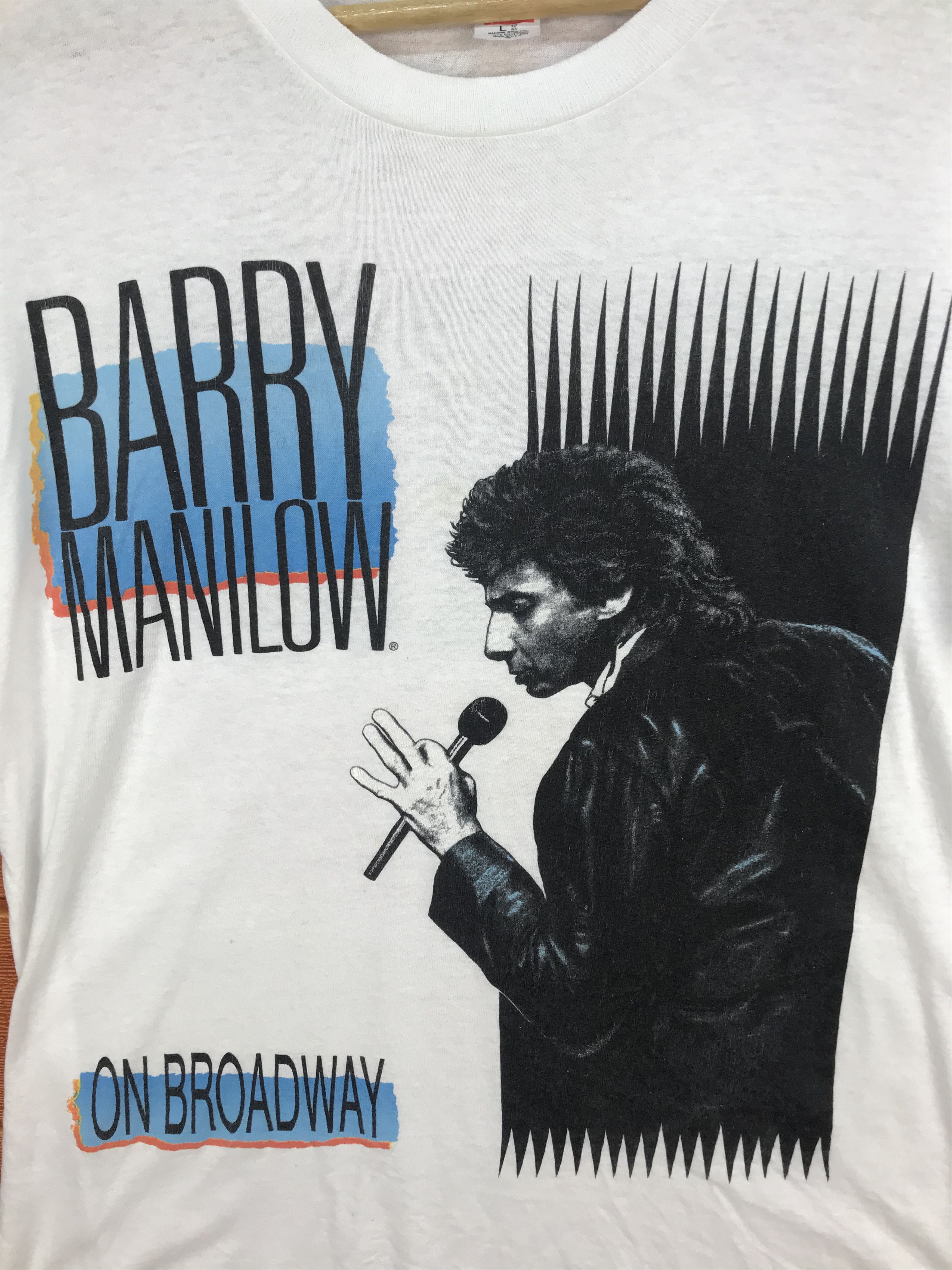Band Tees Vintage 80s BARRY MANILOW On Broadway Tour Shirt Size US M / EU 48-50 / 2 - 3 Thumbnail