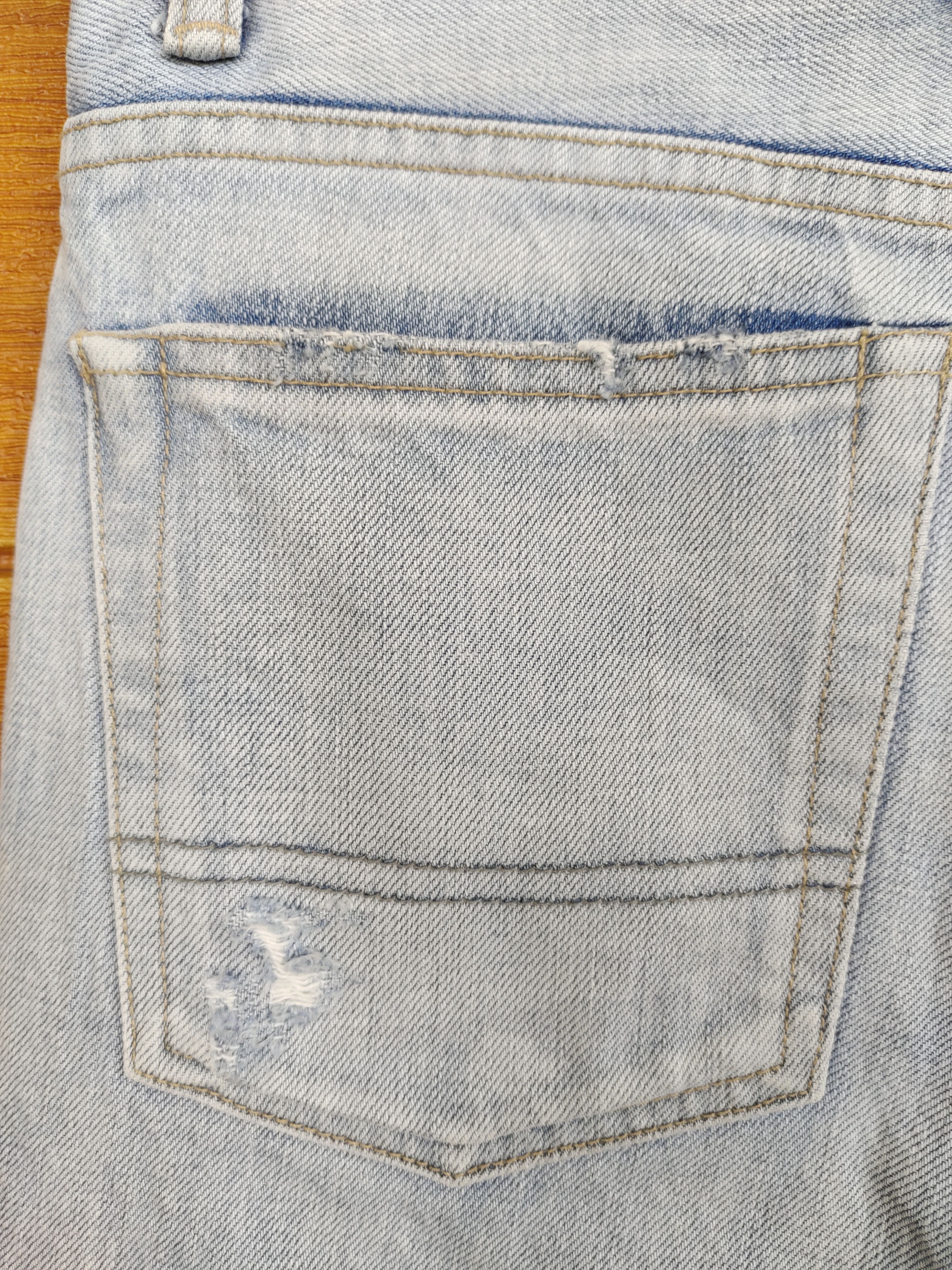 Tomorrowland TOMORROWLAND X MACPHEE Distressed Denim Pants Size US 29 - 16 Thumbnail