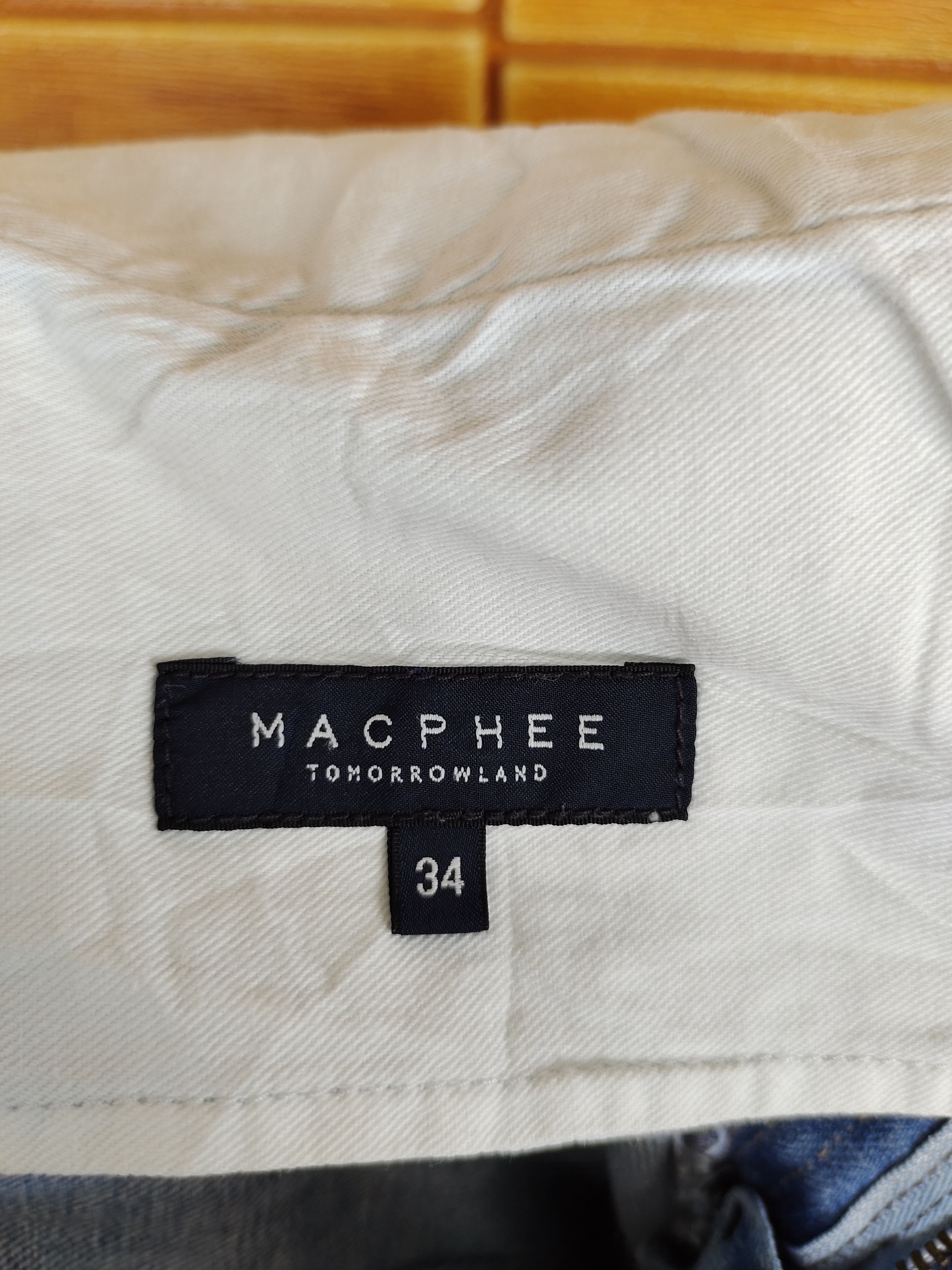 Tomorrowland TOMORROWLAND X MACPHEE Distressed Denim Pants Size US 29 - 21 Thumbnail