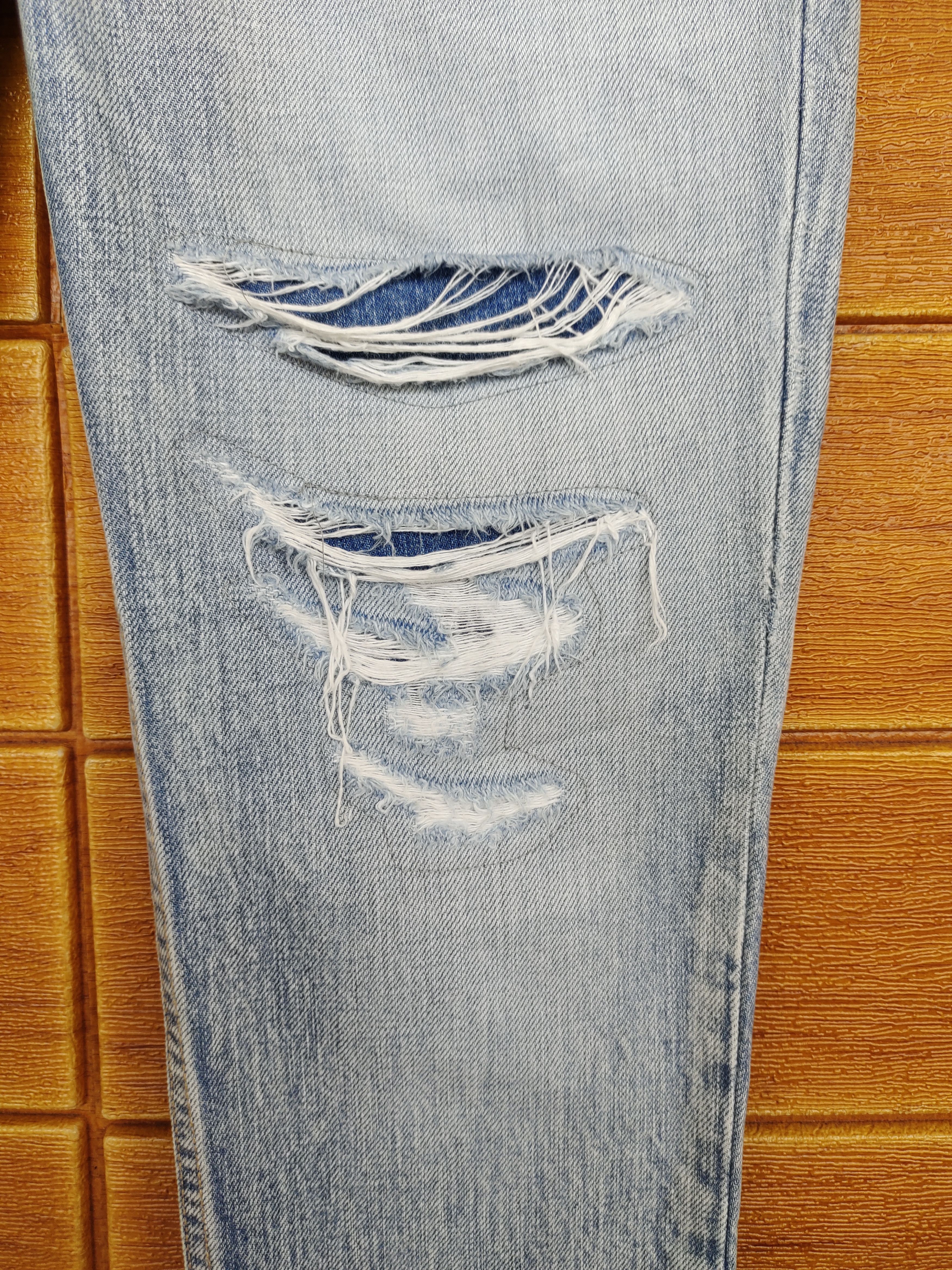 Tomorrowland TOMORROWLAND X MACPHEE Distressed Denim Pants Size US 29 - 10 Thumbnail