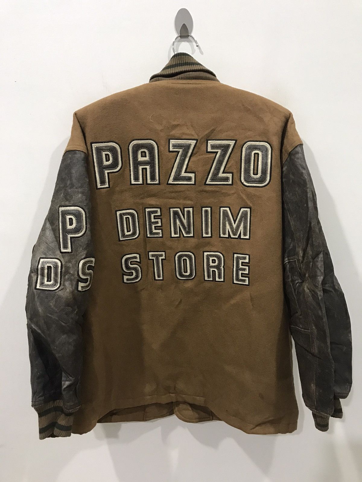 Vintage Vintage PAZZO DENIM STORE Spell Out Oversize Varsity Jacket Size US XL / EU 56 / 4 - 2 Thumbnail