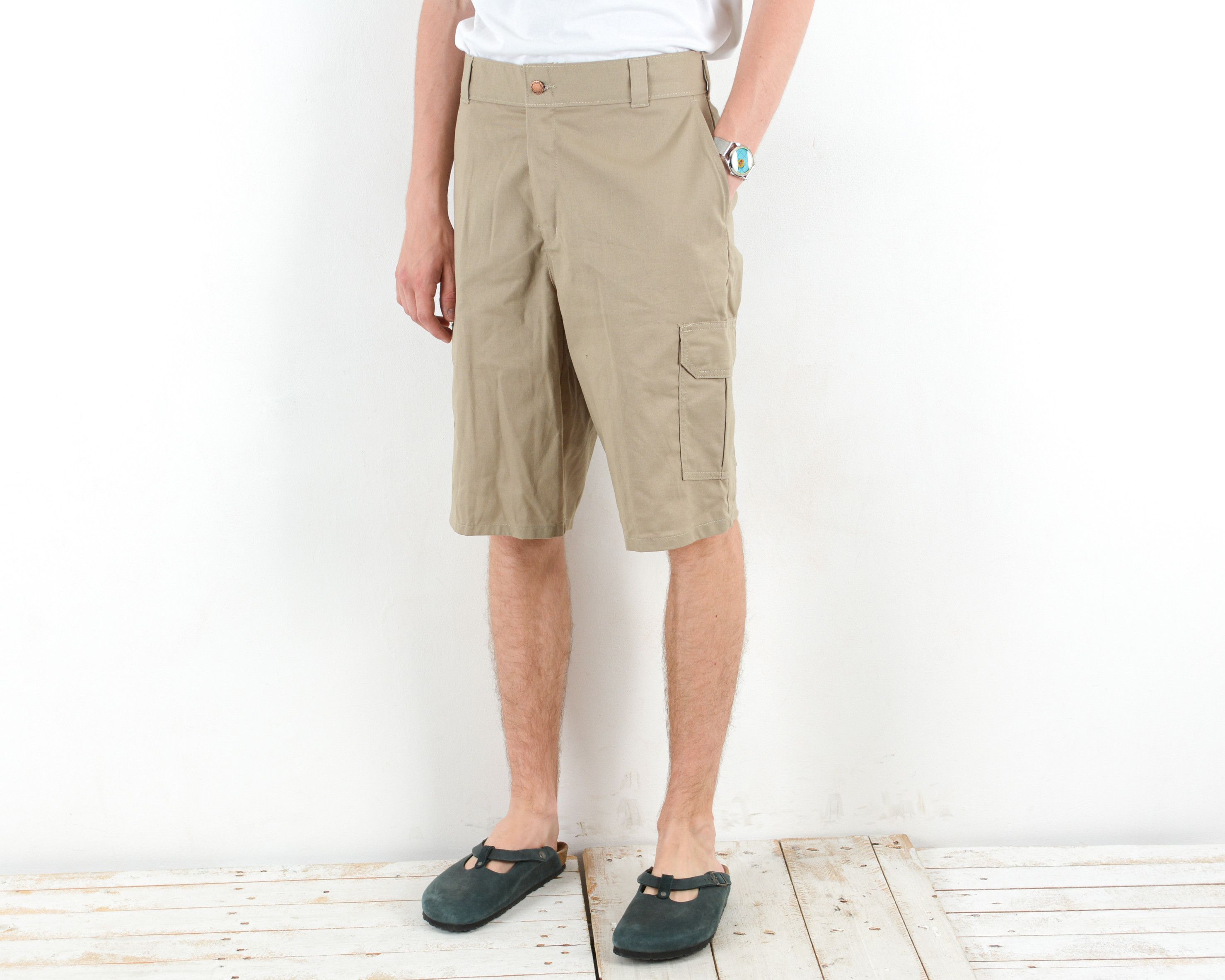 Dickies Beige W36 Relaxed Fit Cargo Work Shorts Worker Combats Size US 36 / EU 52 - 1 Thumbnail