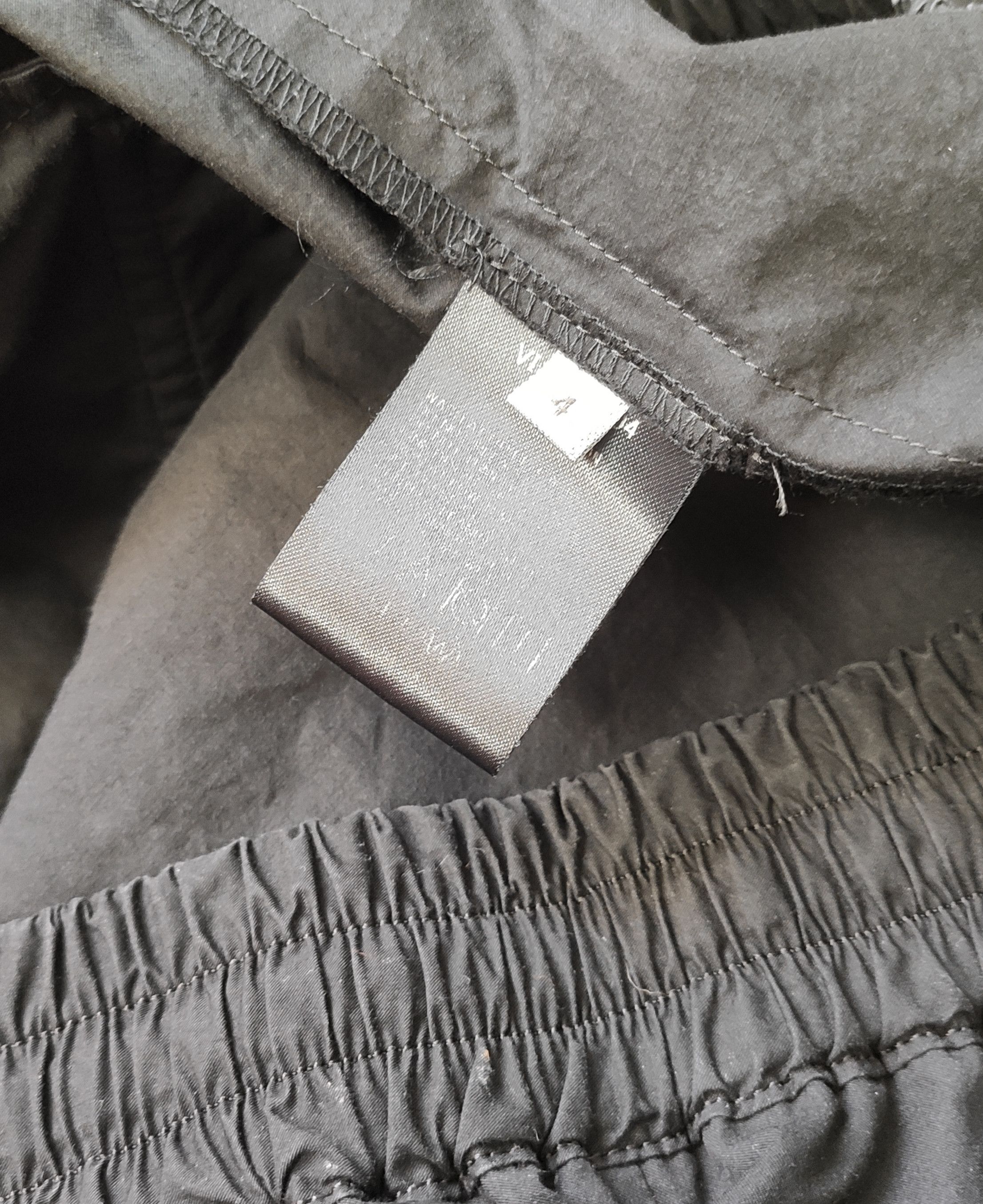 The Viridi-anne SS21 Compact twill shorts.Like Julius or Rick Owens. Size US 32 / EU 48 - 8 Thumbnail
