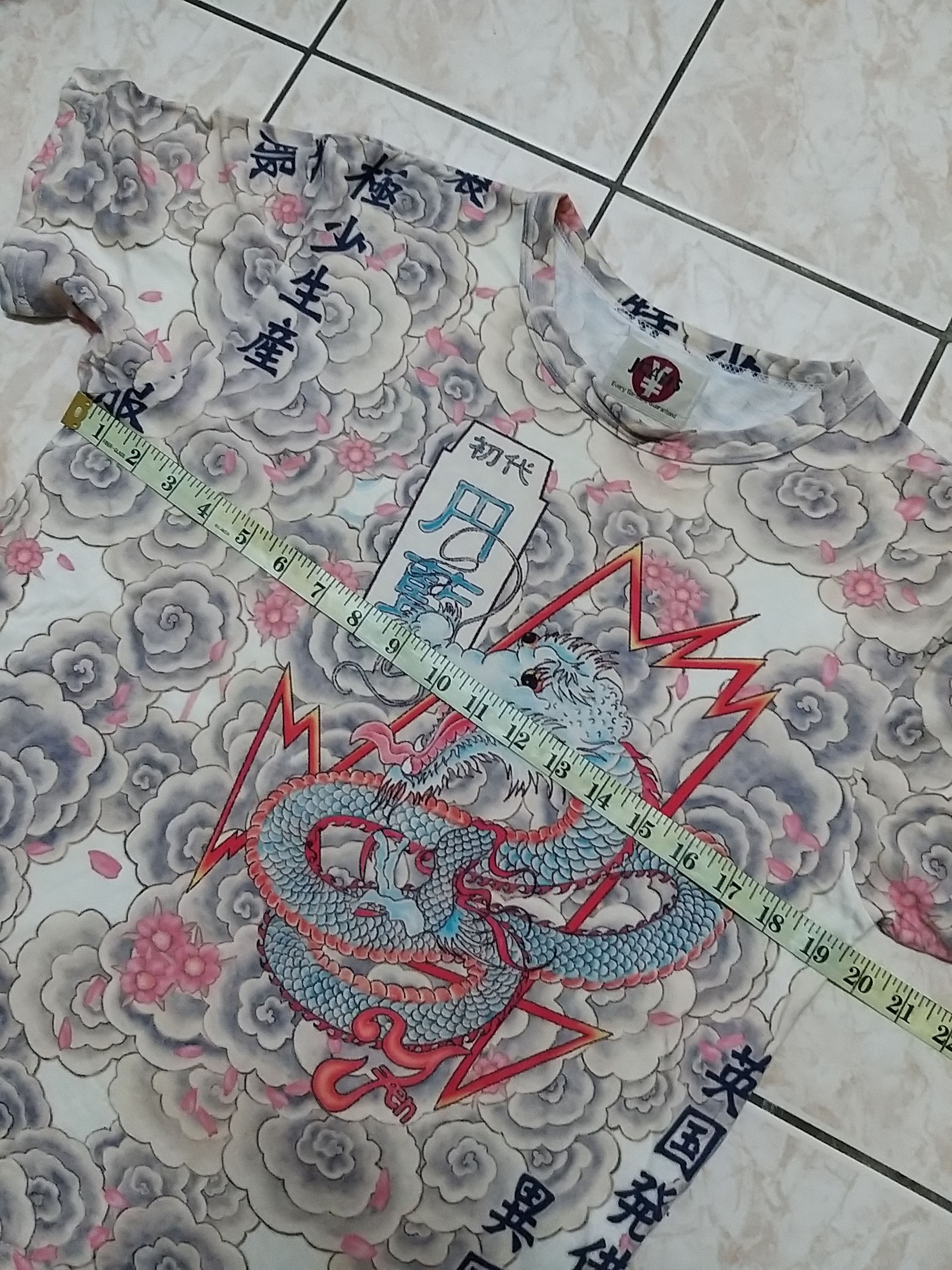 Japanese Brand SICK🔥YEN JEANS ALL OVER PRINT DRAGON AND FLOWER T SHIRT Size US M / EU 48-50 / 2 - 3 Thumbnail