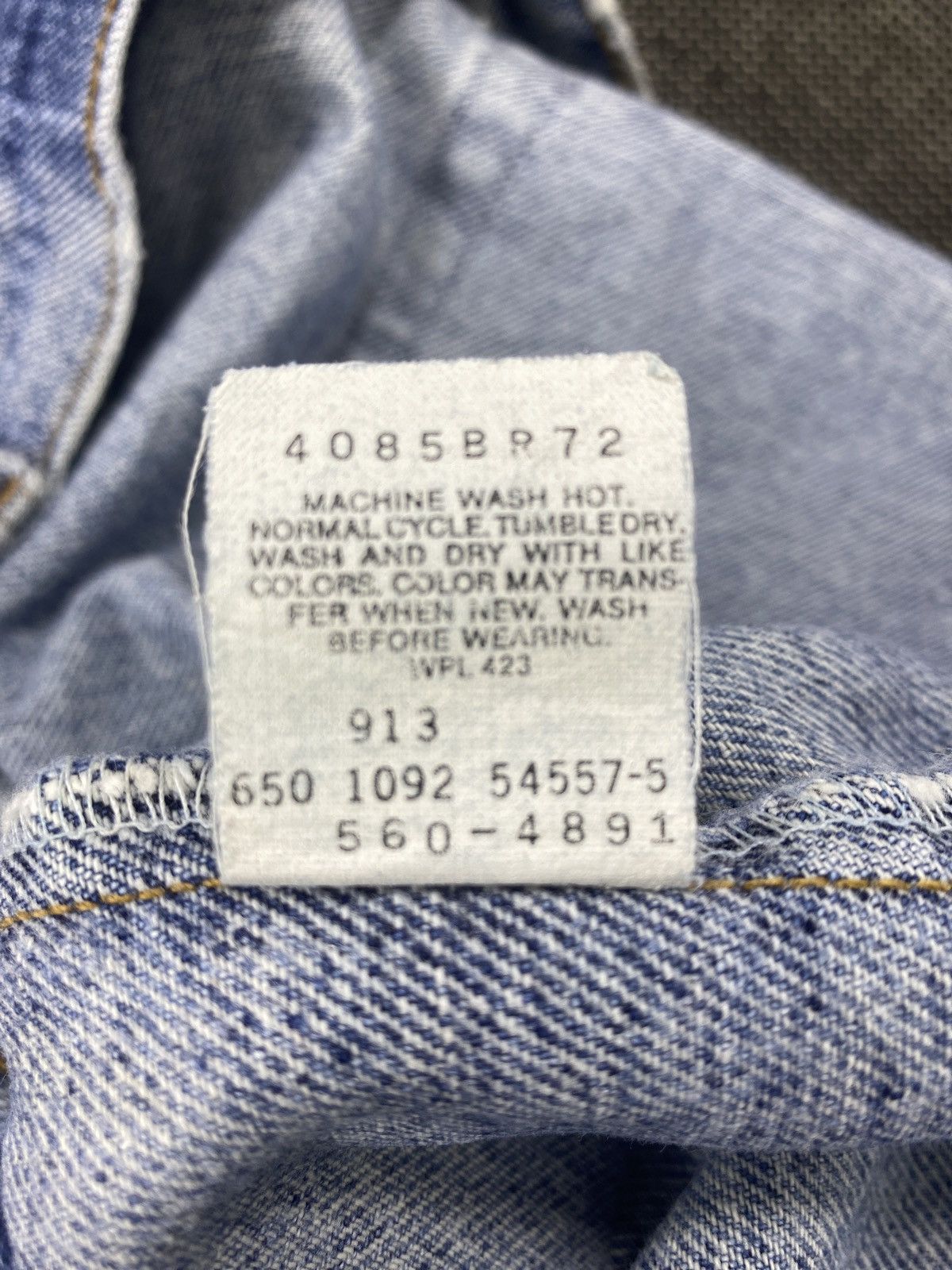Levi's 90s VINTAGE LEVI'S 560 DISTRESSED SINGLE ‘R’ JEANS-J522 Size US 36 / EU 52 - 8 Thumbnail