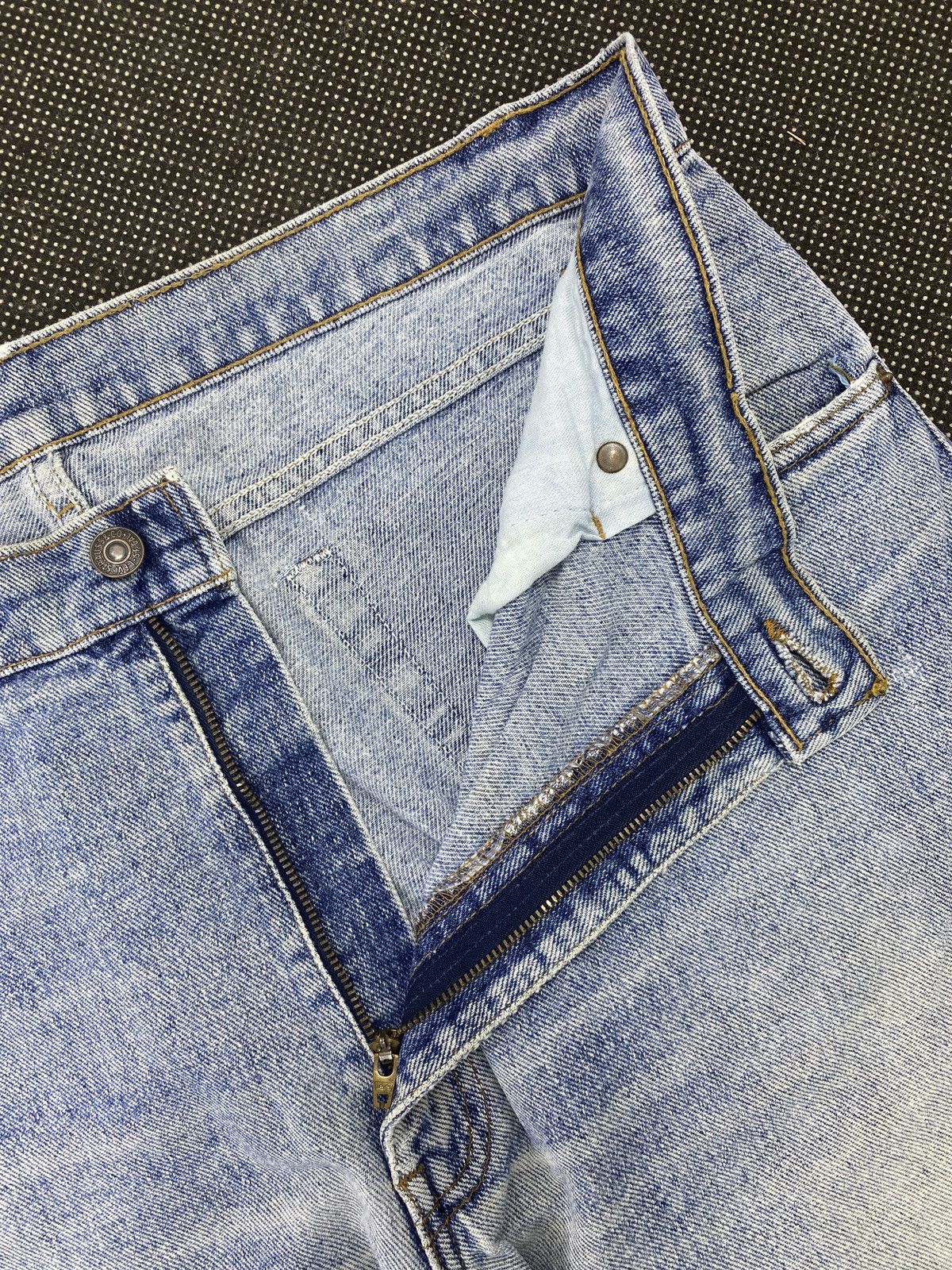 Levi's 90s VINTAGE LEVI'S 560 DISTRESSED SINGLE ‘R’ JEANS-J522 Size US 36 / EU 52 - 5 Thumbnail