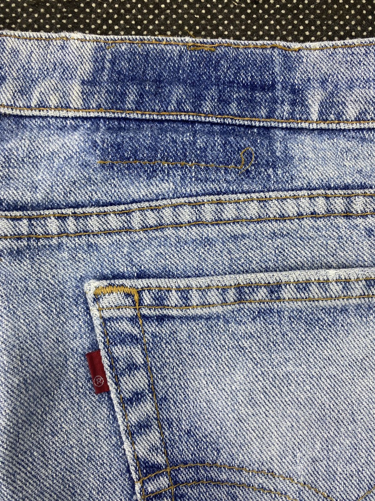 Levi's 90s VINTAGE LEVI'S 560 DISTRESSED SINGLE ‘R’ JEANS-J522 Size US 36 / EU 52 - 12 Thumbnail