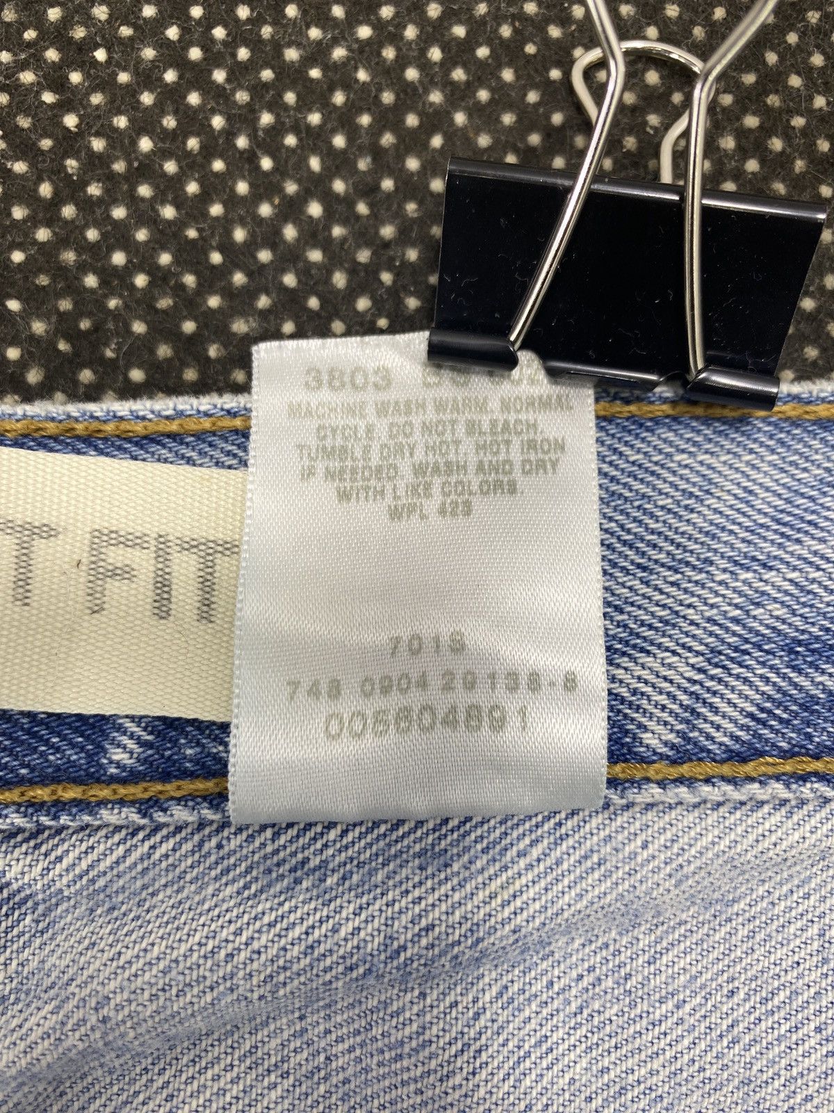 Jean × Levi's × Vintage VINTAGE LEVIS 560 DISTRESSED BLUE WASH JEANS-J524 Size US 32 / EU 48 - 8 Thumbnail