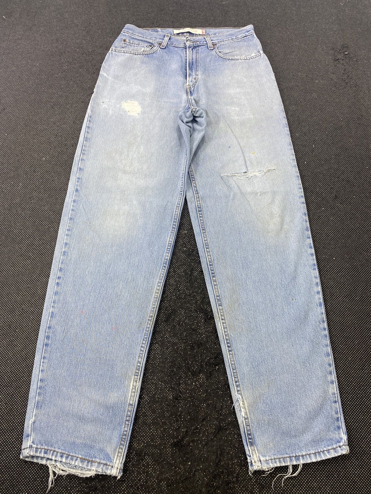 Jean × Levi's × Vintage VINTAGE LEVIS 560 DISTRESSED BLUE WASH JEANS-J524 Size US 32 / EU 48 - 2 Thumbnail