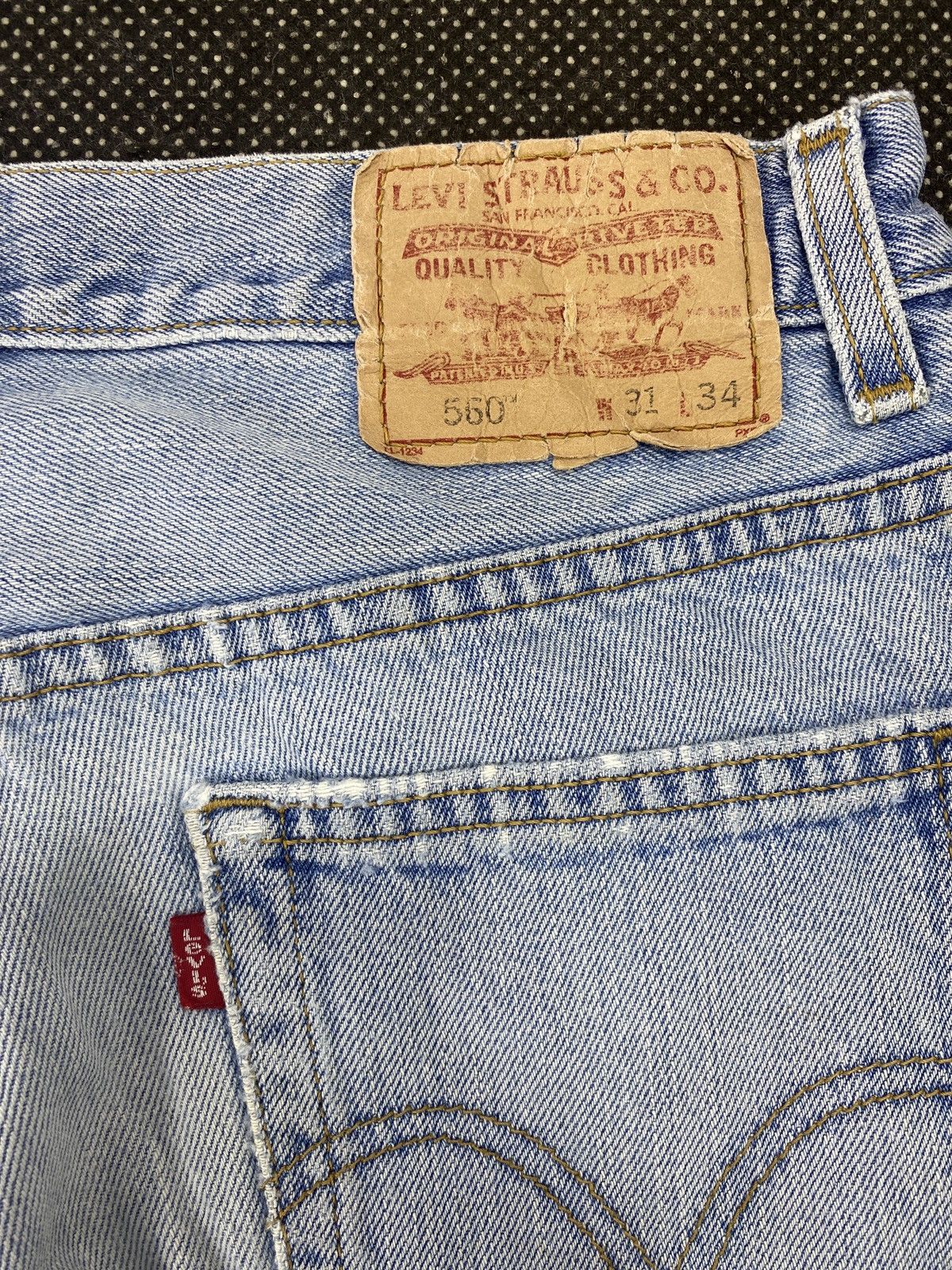 Jean × Levi's × Vintage VINTAGE LEVIS 560 DISTRESSED BLUE WASH JEANS-J524 Size US 32 / EU 48 - 12 Thumbnail