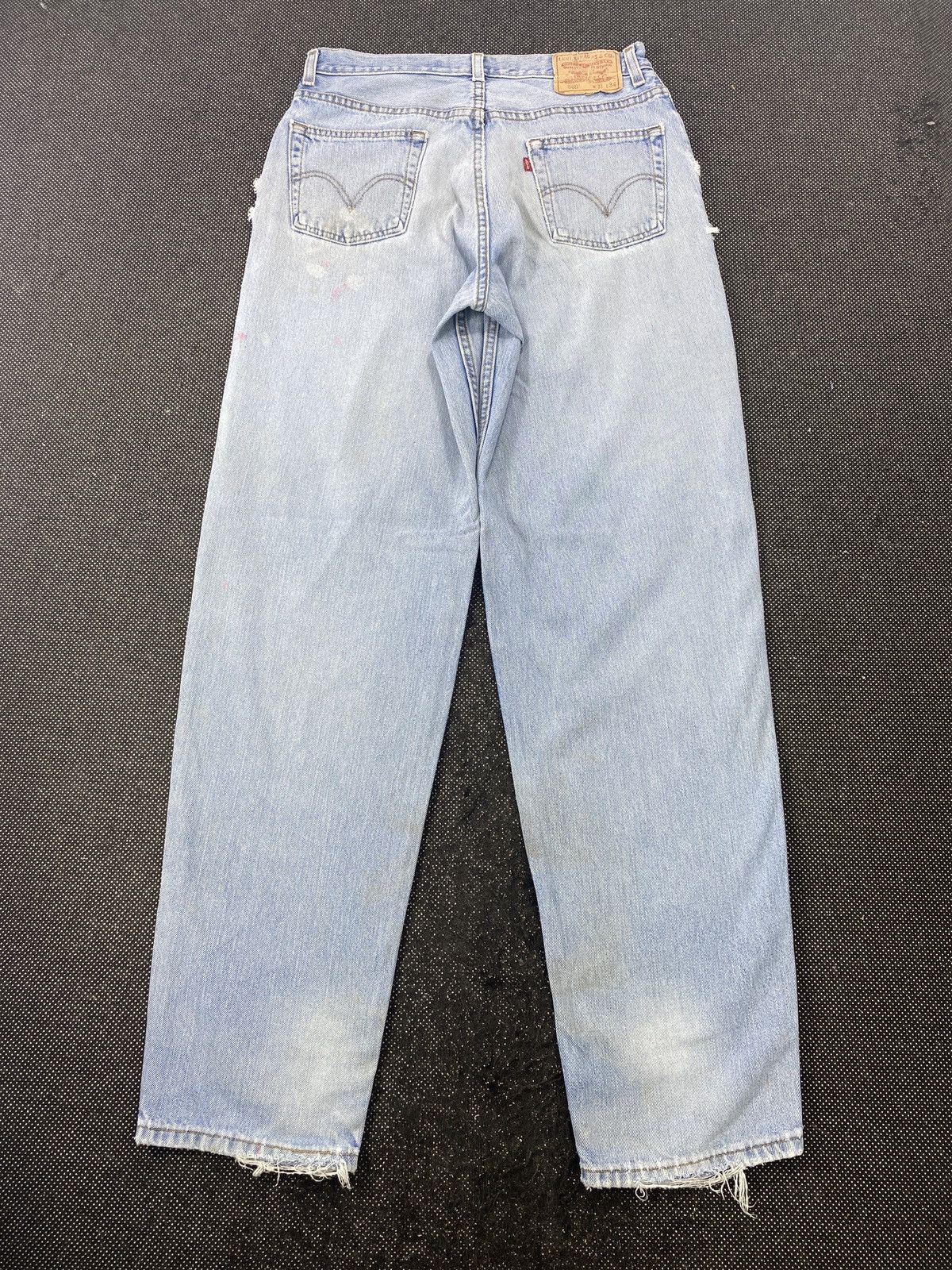 Jean × Levi's × Vintage VINTAGE LEVIS 560 DISTRESSED BLUE WASH JEANS-J524 Size US 32 / EU 48 - 4 Thumbnail
