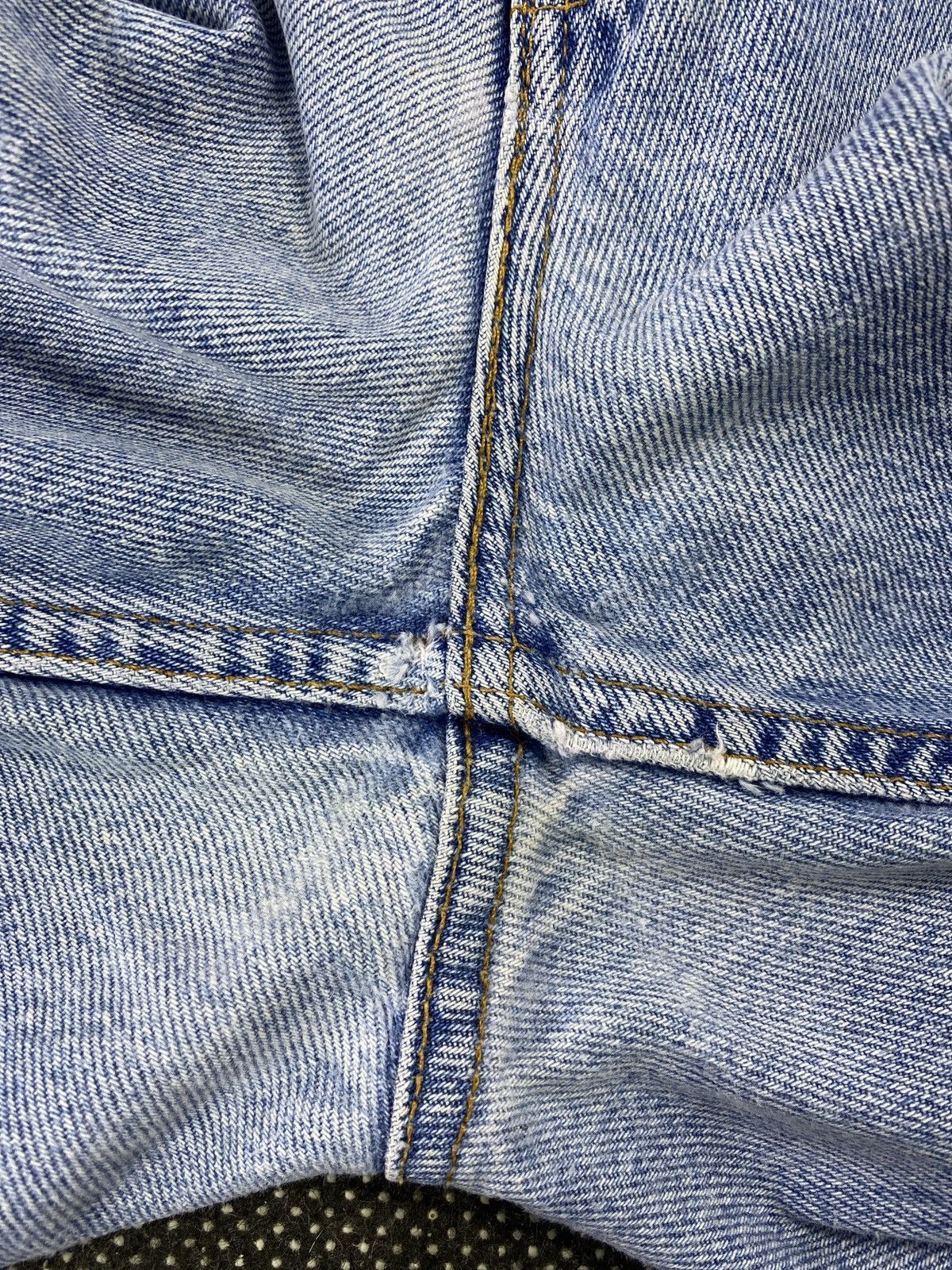Jean VINTAGE LEVIS 540 BLUE WASH JEANS - J498 Size US 42 / EU 58 - 9 Thumbnail