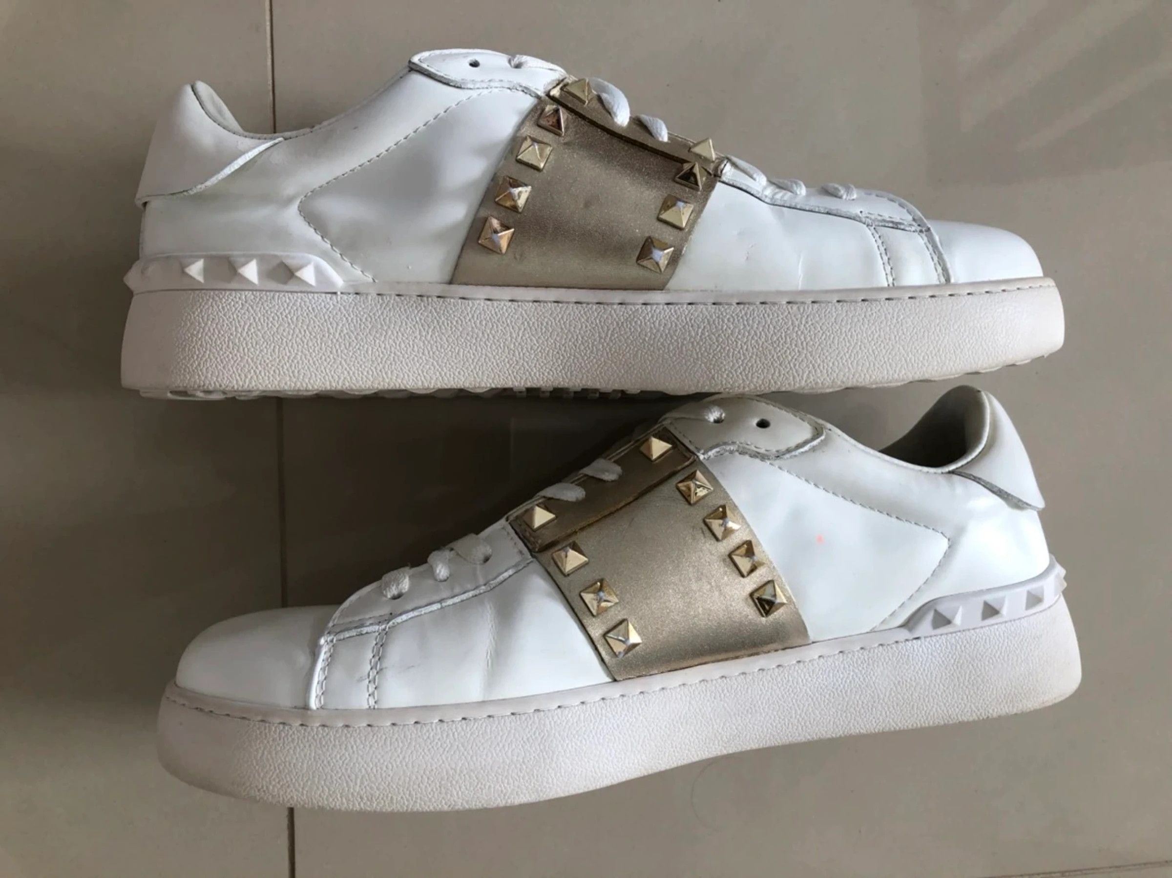 Valentino Garavani VALENTINO GARAVANI ROCKSTUD SNEAKERS AUTHENTIC Grailed