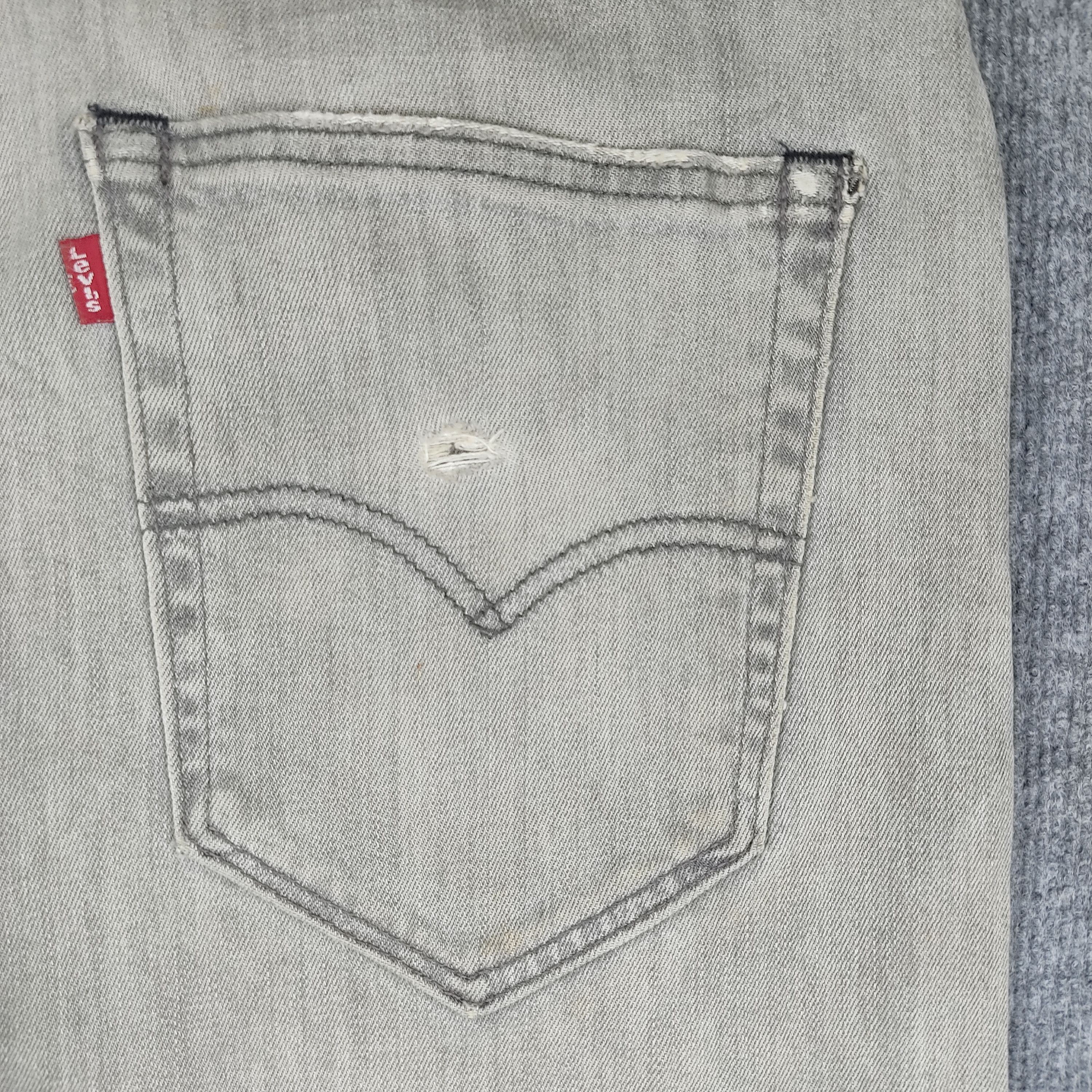 Vintage Levis 512 Jeans Distress