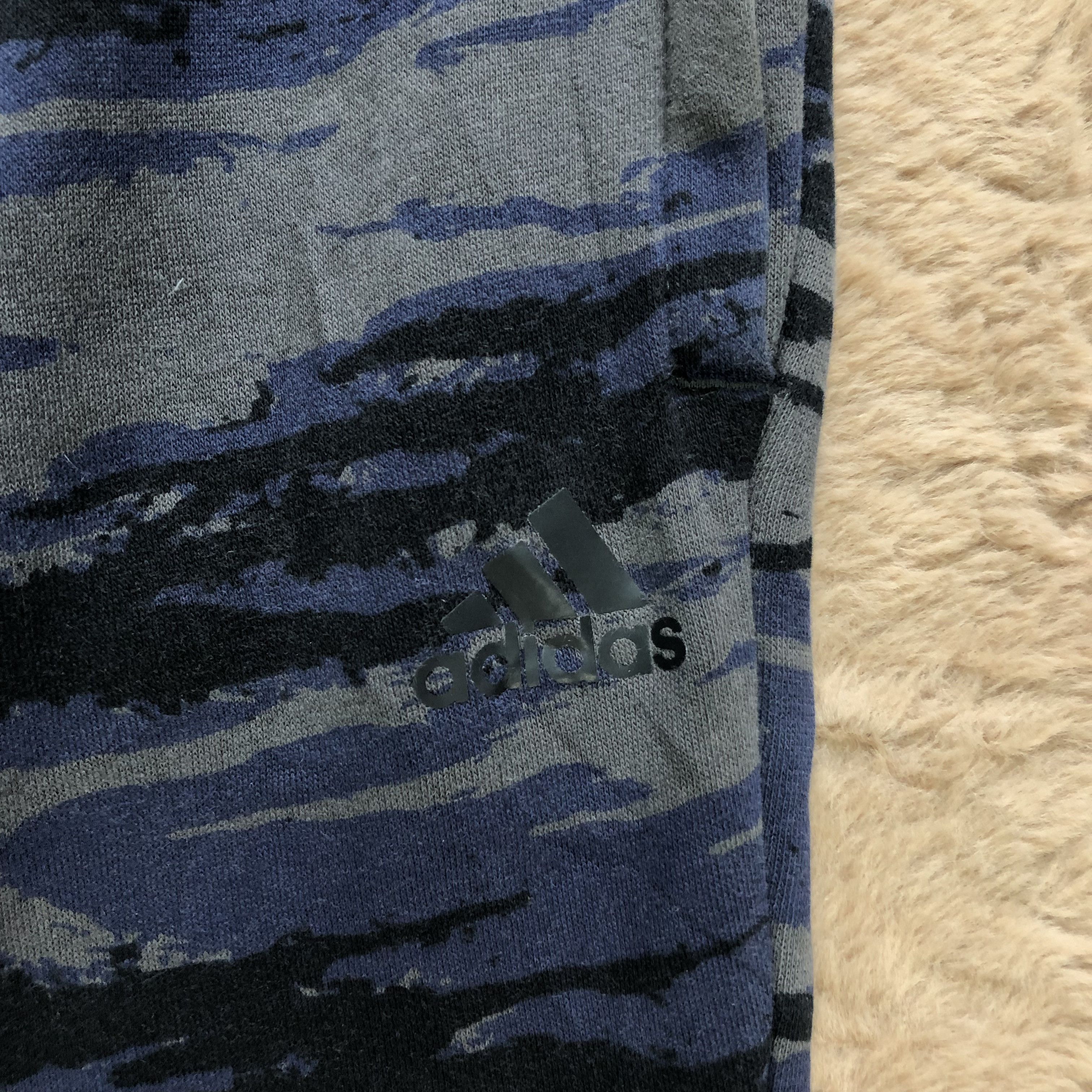 Adidas ADIDAS SPORT ESSENTIALS DIGITAL CAMO SWEATPANTS #5511-194 Size US 30 / EU 46 - 5 Thumbnail