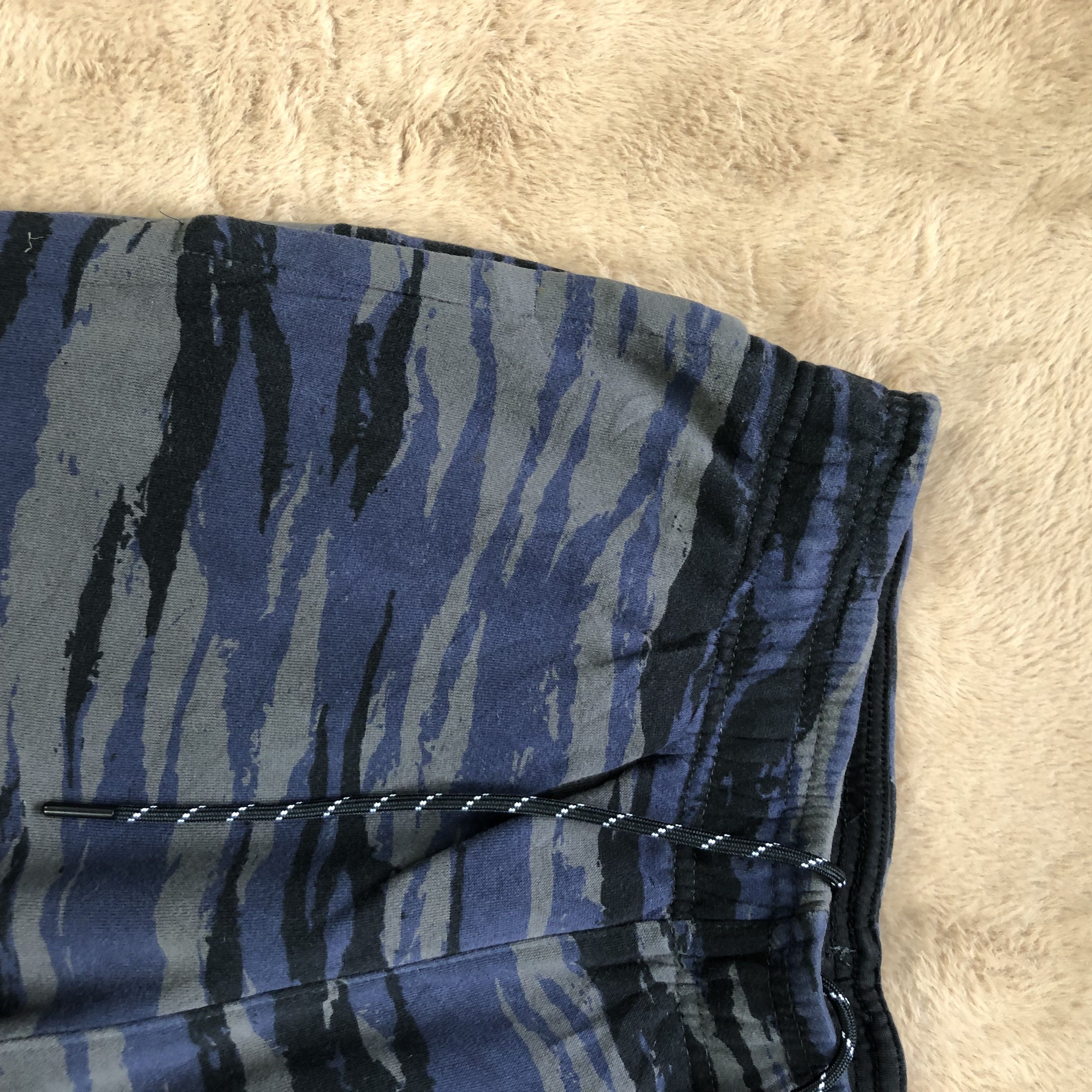 Adidas ADIDAS SPORT ESSENTIALS DIGITAL CAMO SWEATPANTS #5511-194 Size US 30 / EU 46 - 3 Thumbnail