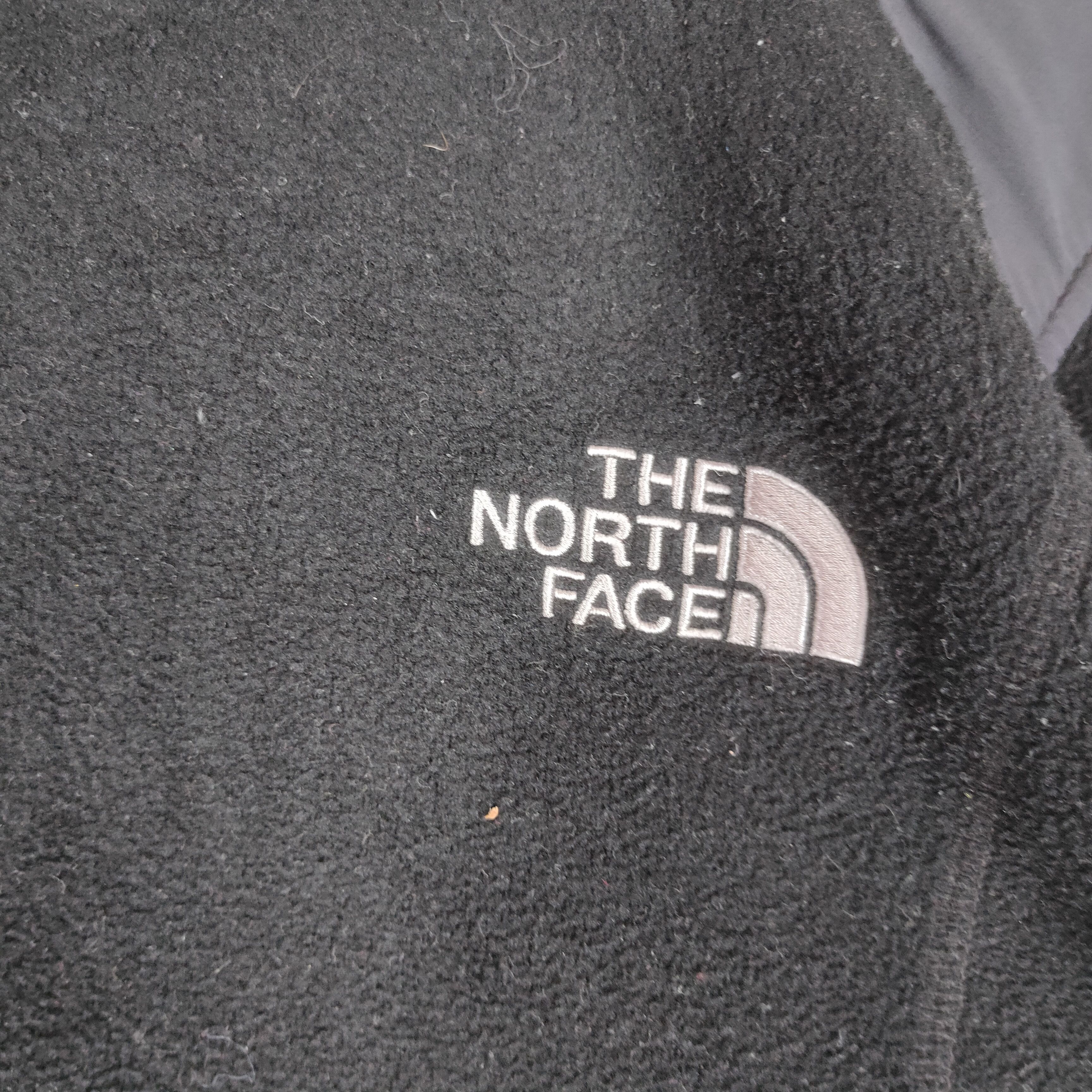The North Face Vintage THE NORTH FACE Embroidery Logo M Size Fleece Jacket Size US M / EU 48-50 / 2 - 2 Thumbnail